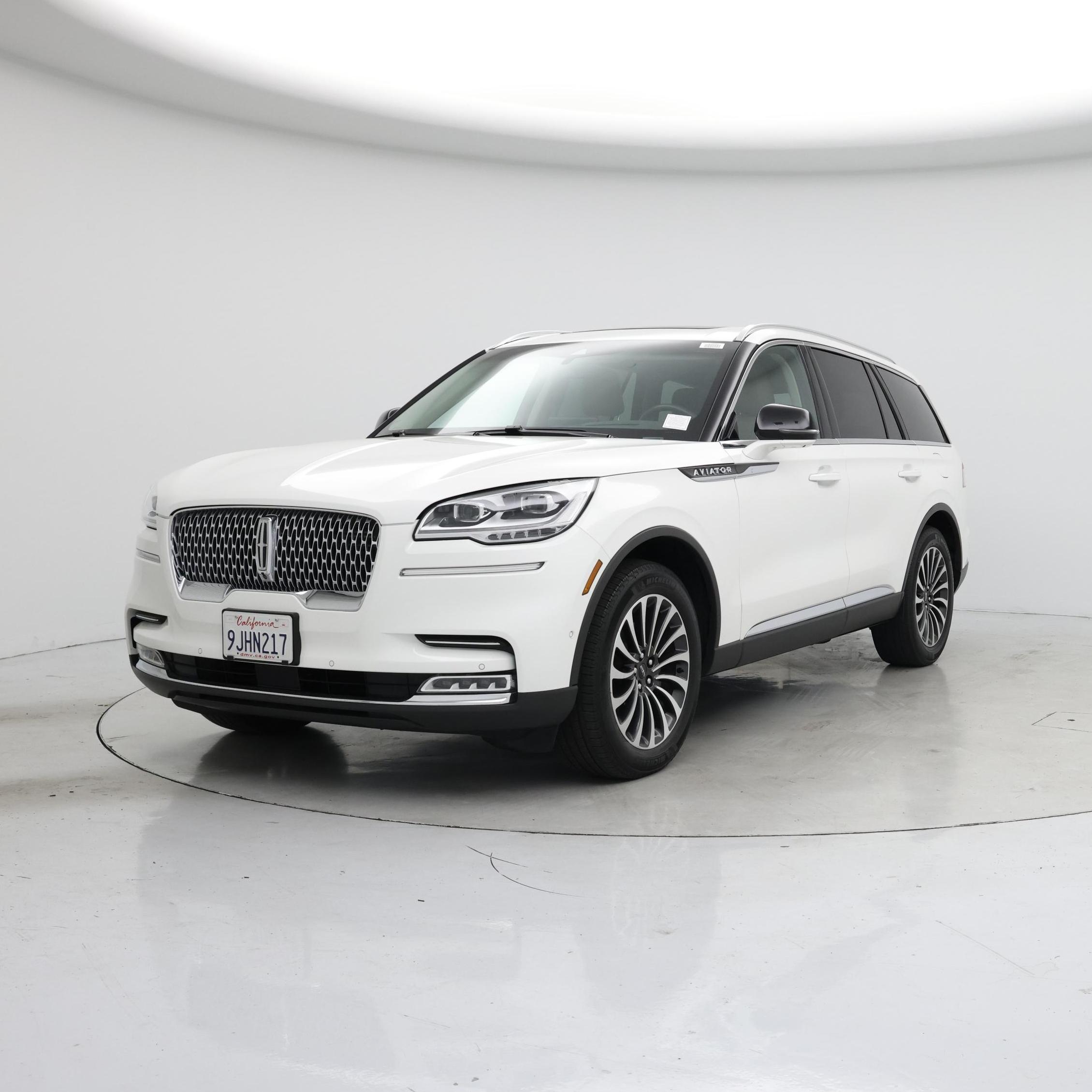 Thumbnail: 2023 Lincoln Aviator - 4