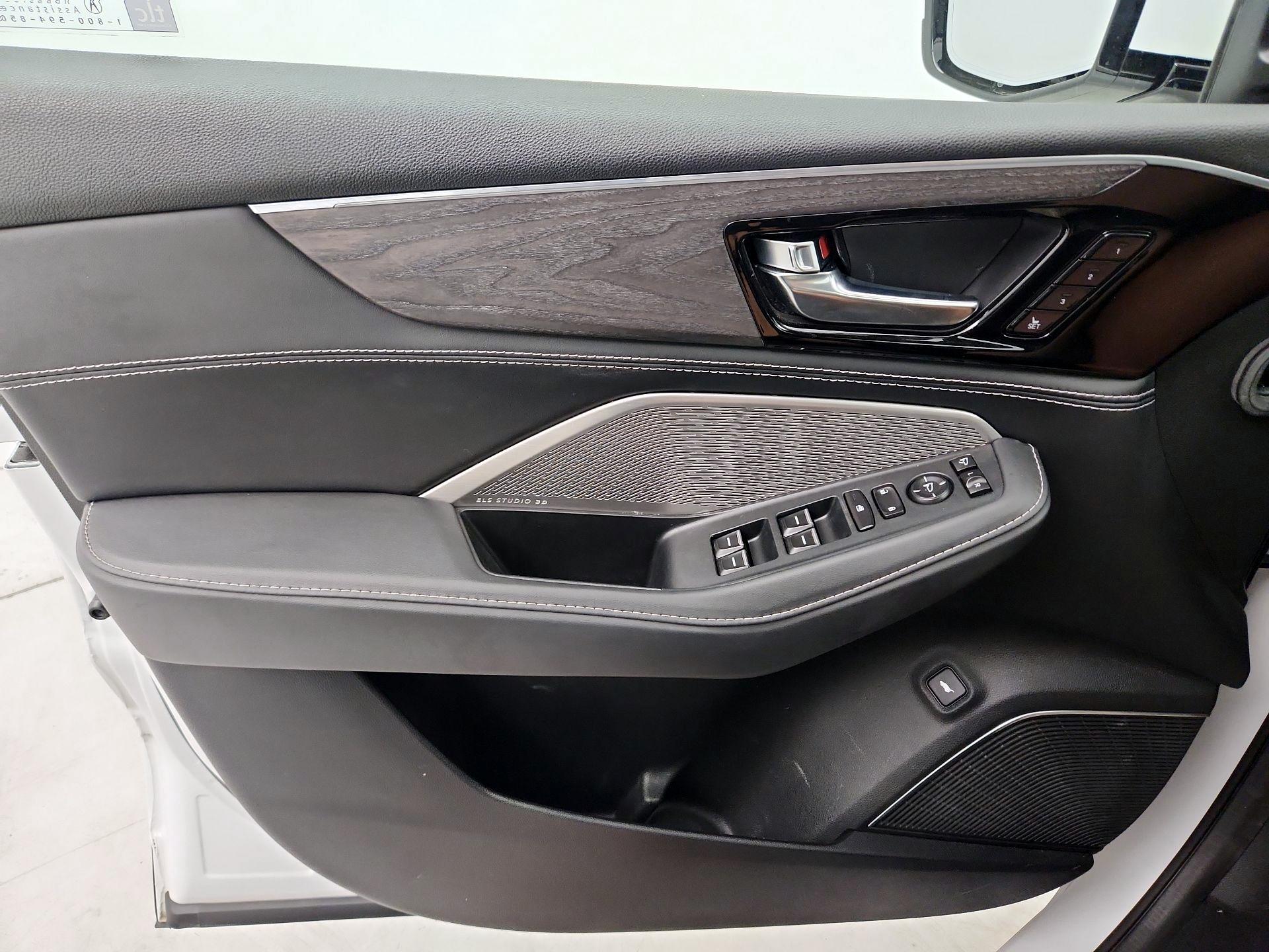 Thumbnail: 2023 Acura MDX - 12