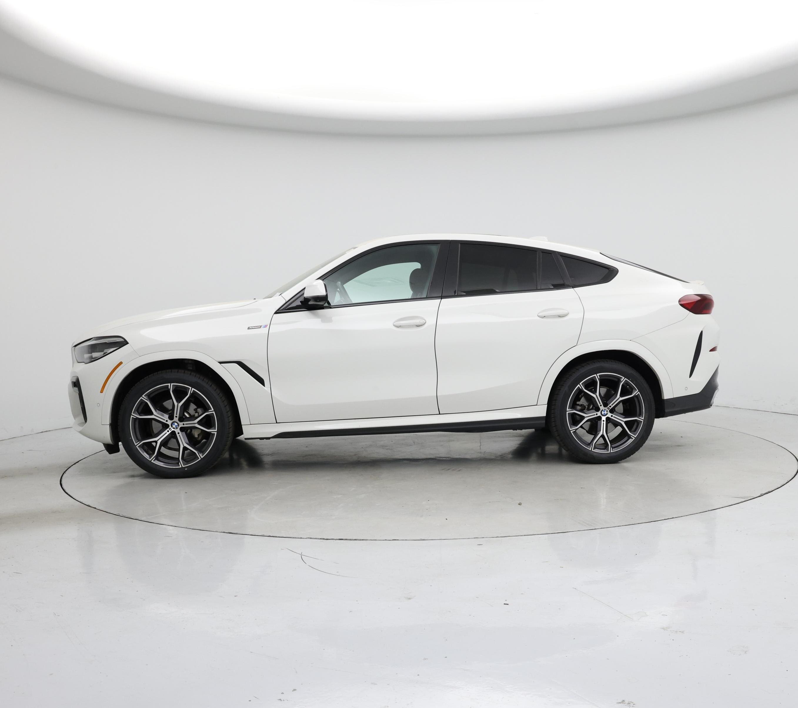 Thumbnail: 2022 BMW X6 - 3