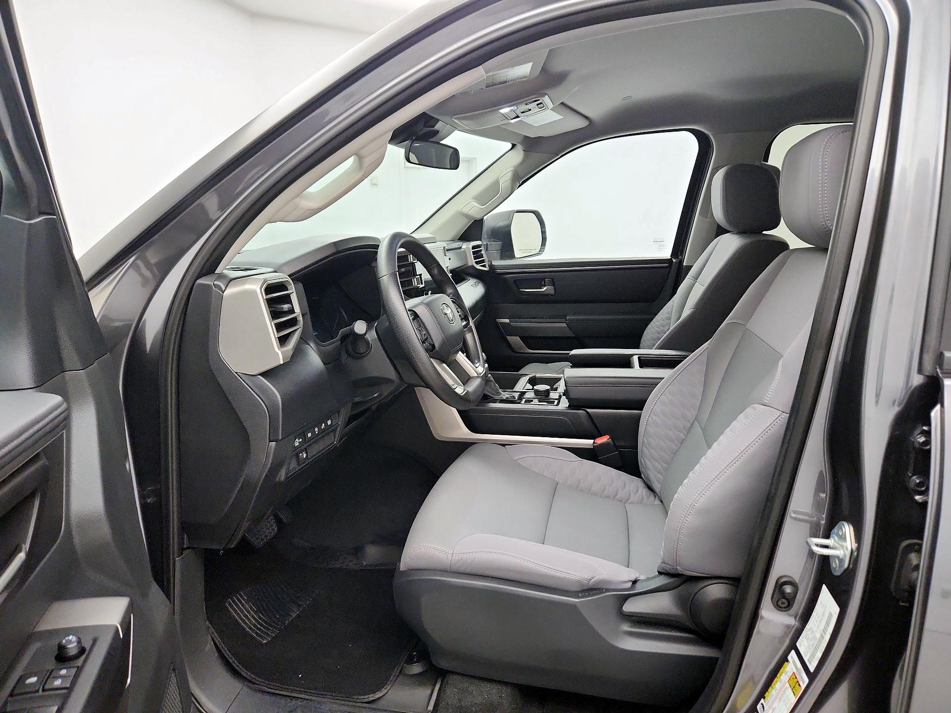 Thumbnail: 2024 Toyota Tundra - 11