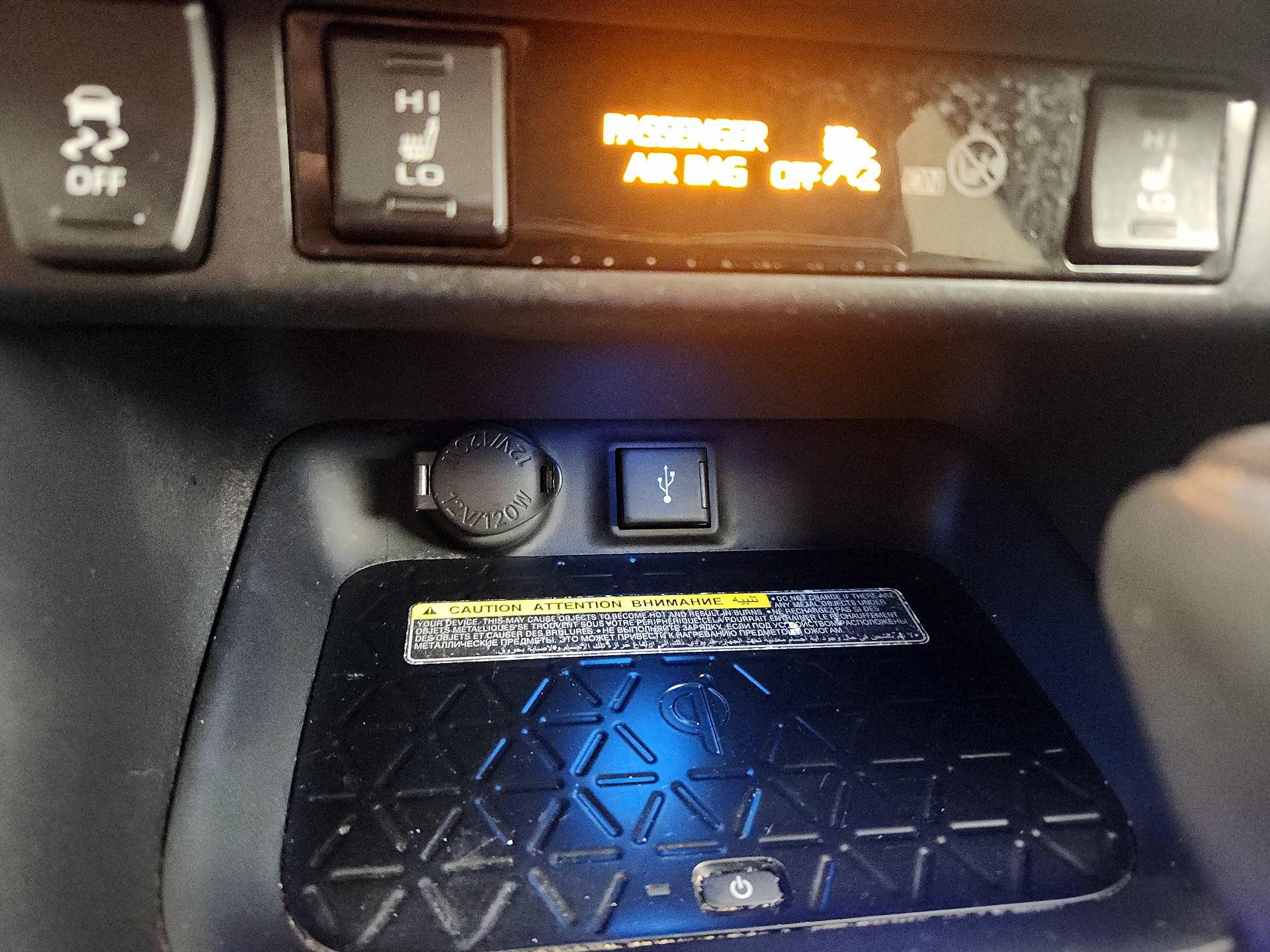 Thumbnail: 2021 Toyota RAV4 - 18