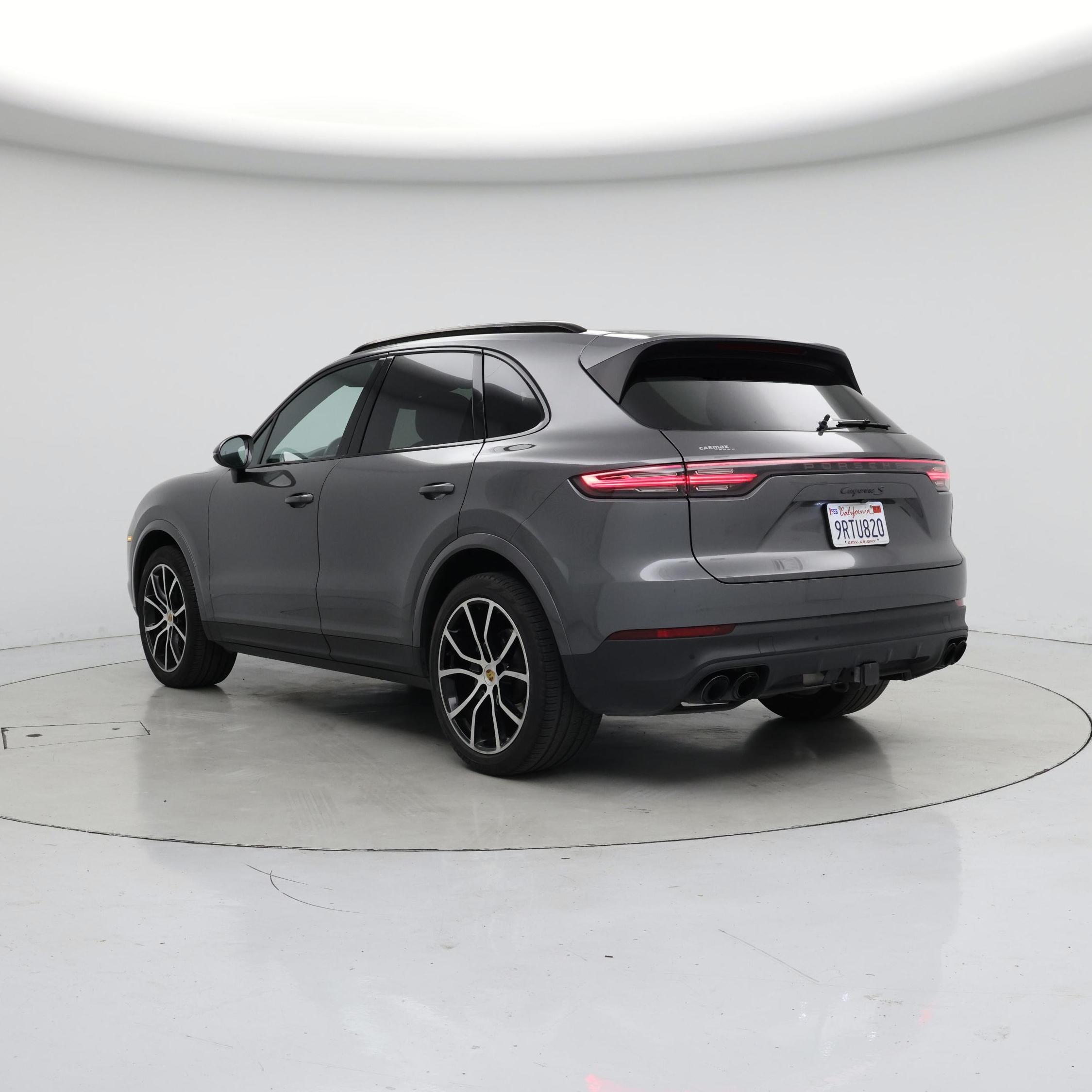 Thumbnail: 2021 Porsche Cayenne - 2