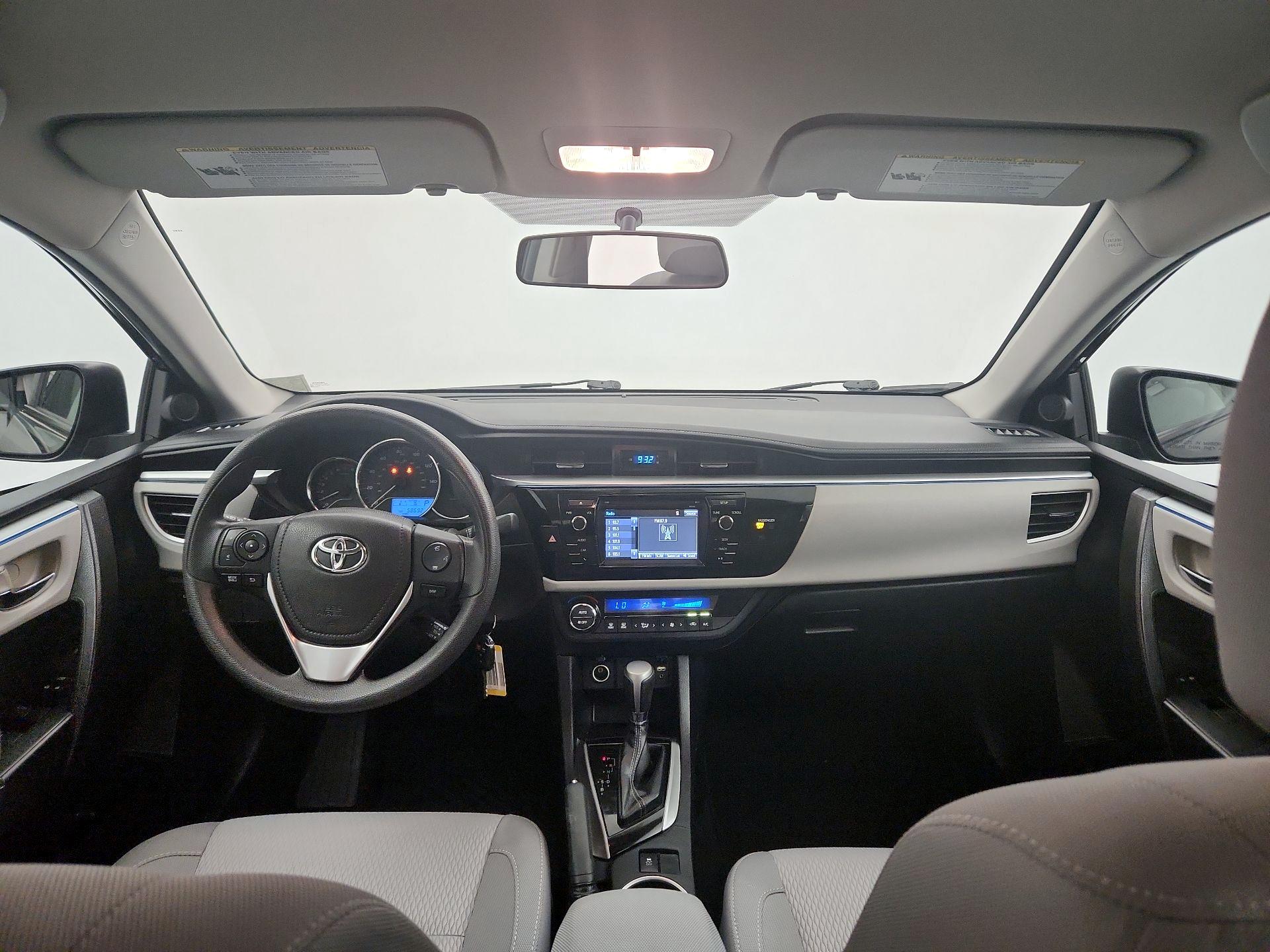 Thumbnail: 2015 Toyota Corolla - 9