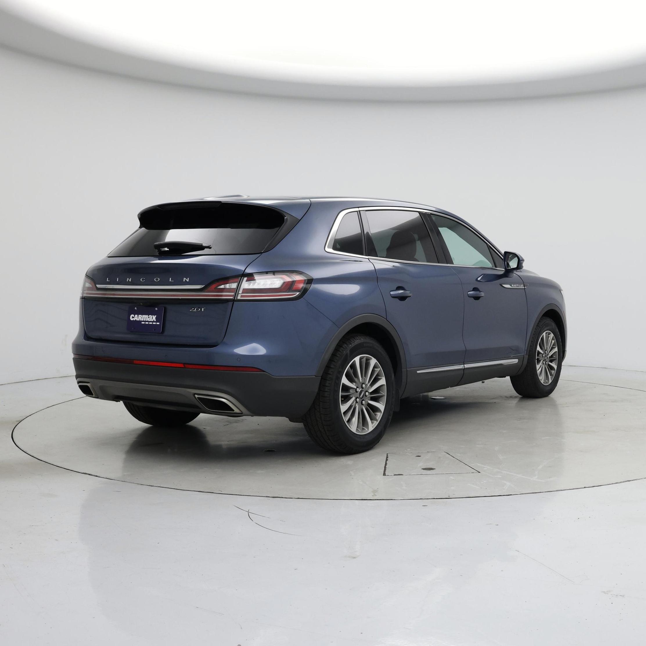Thumbnail: 2019 Lincoln Nautilus - 8