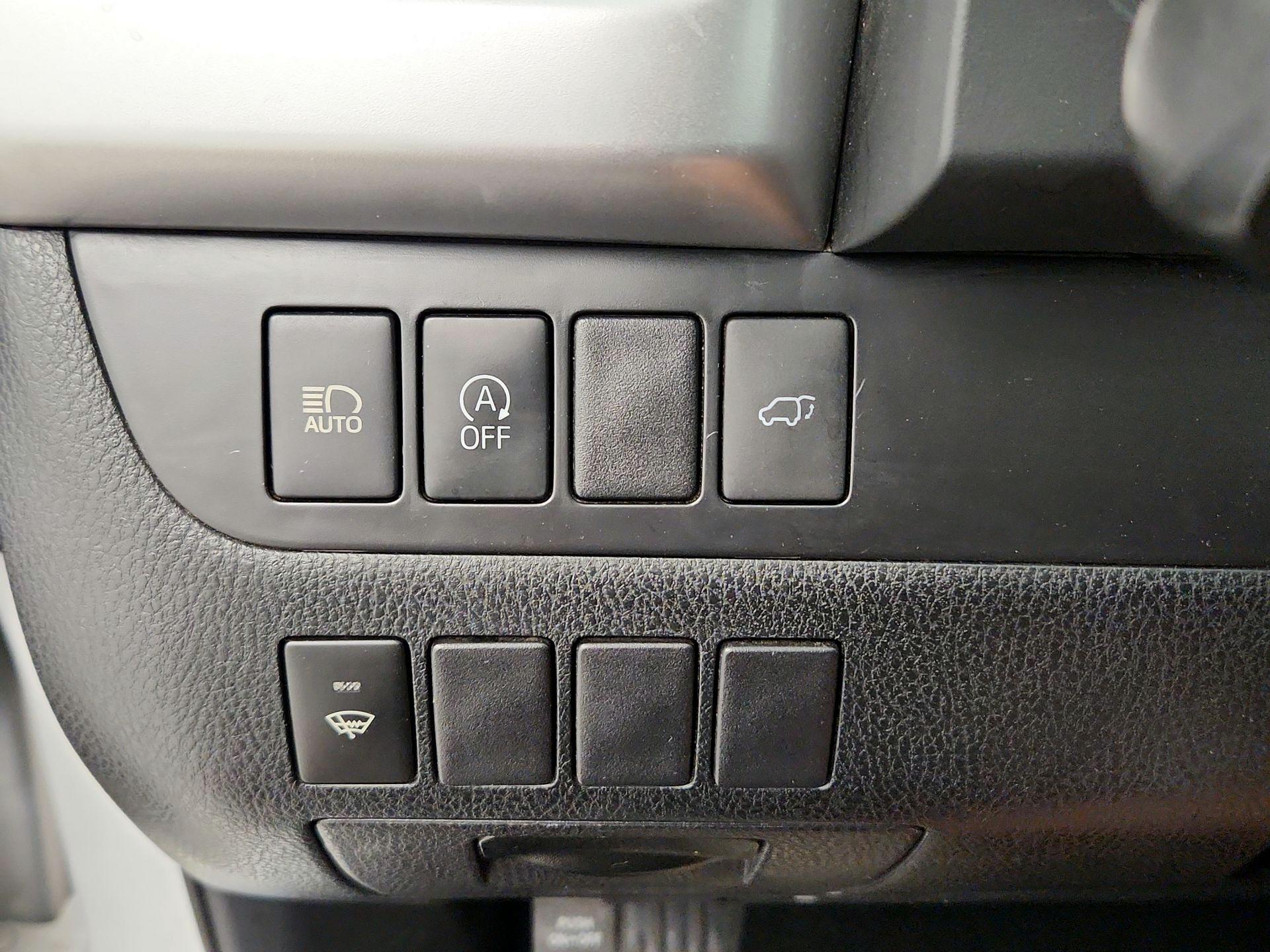 Thumbnail: 2019 Toyota Highlander - 13