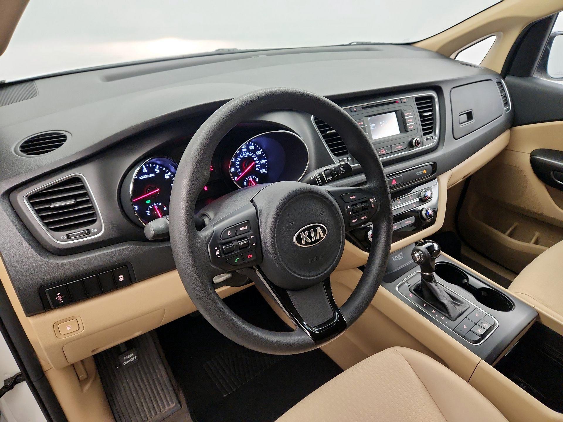 Thumbnail: 2016 Kia Sedona - 9