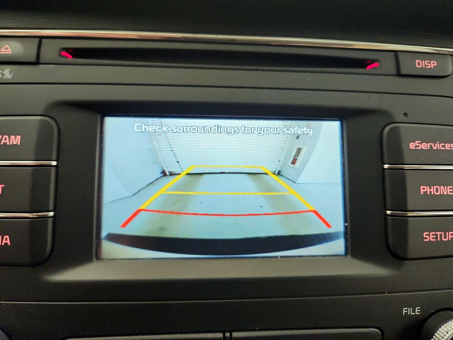 Thumbnail: 2016 Kia Sedona - 14