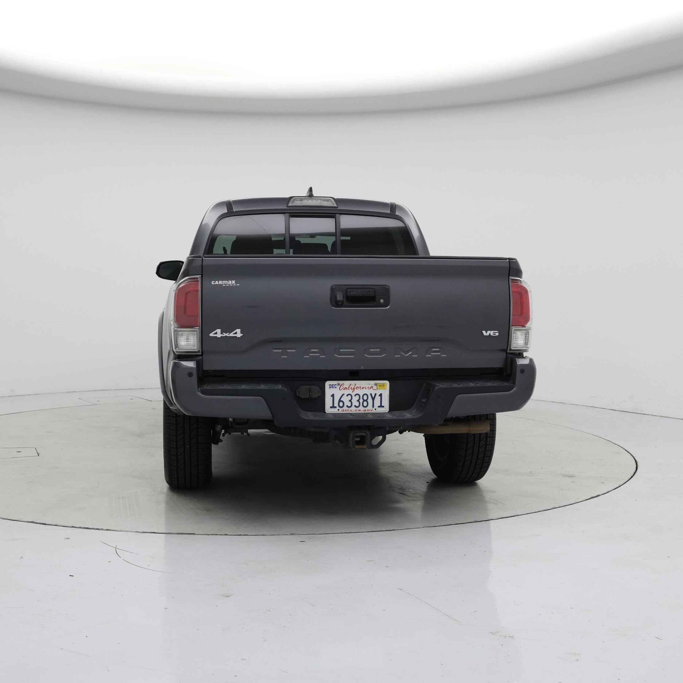 Thumbnail: 2016 Toyota Tacoma - 6