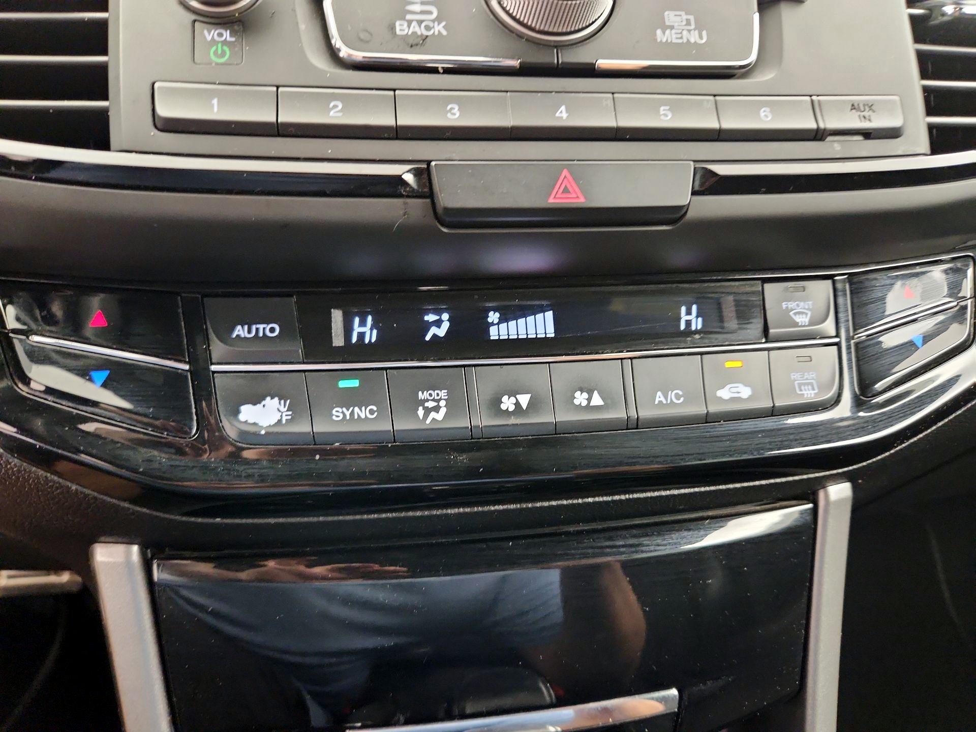 Thumbnail: 2016 Honda Accord - 16