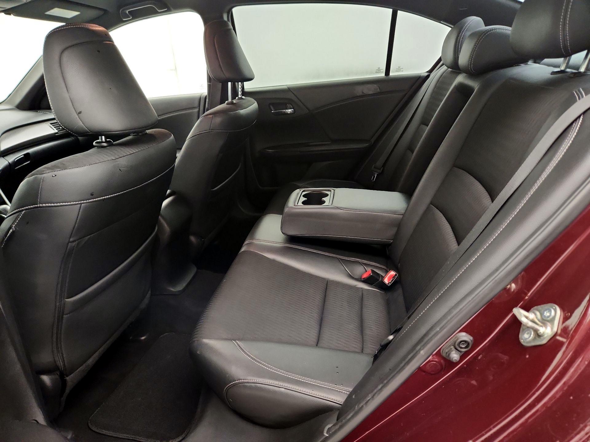 Thumbnail: 2016 Honda Accord - 18