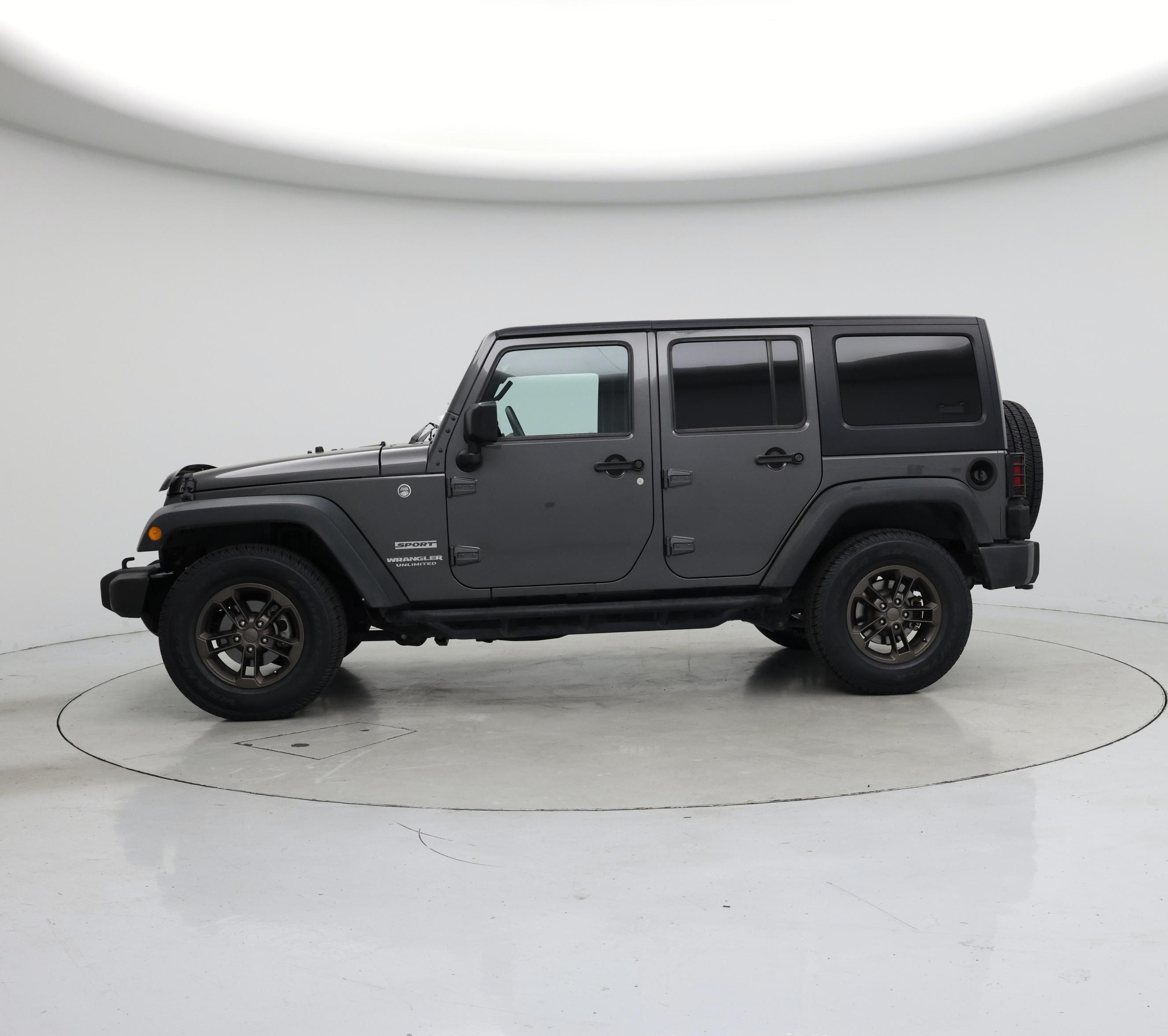 Thumbnail: 2017 Jeep Wrangler - 3