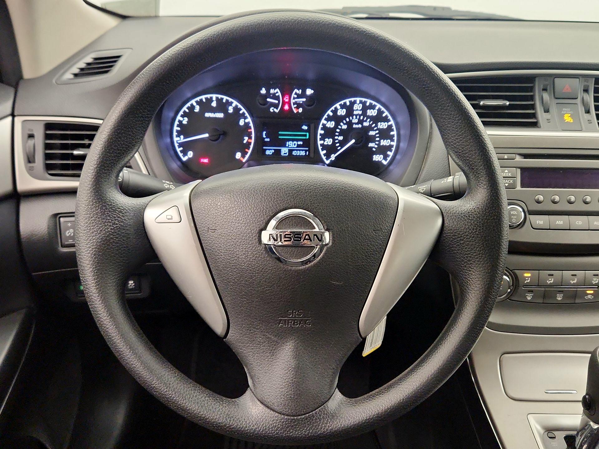 Thumbnail: 2014 Nissan Sentra - 10