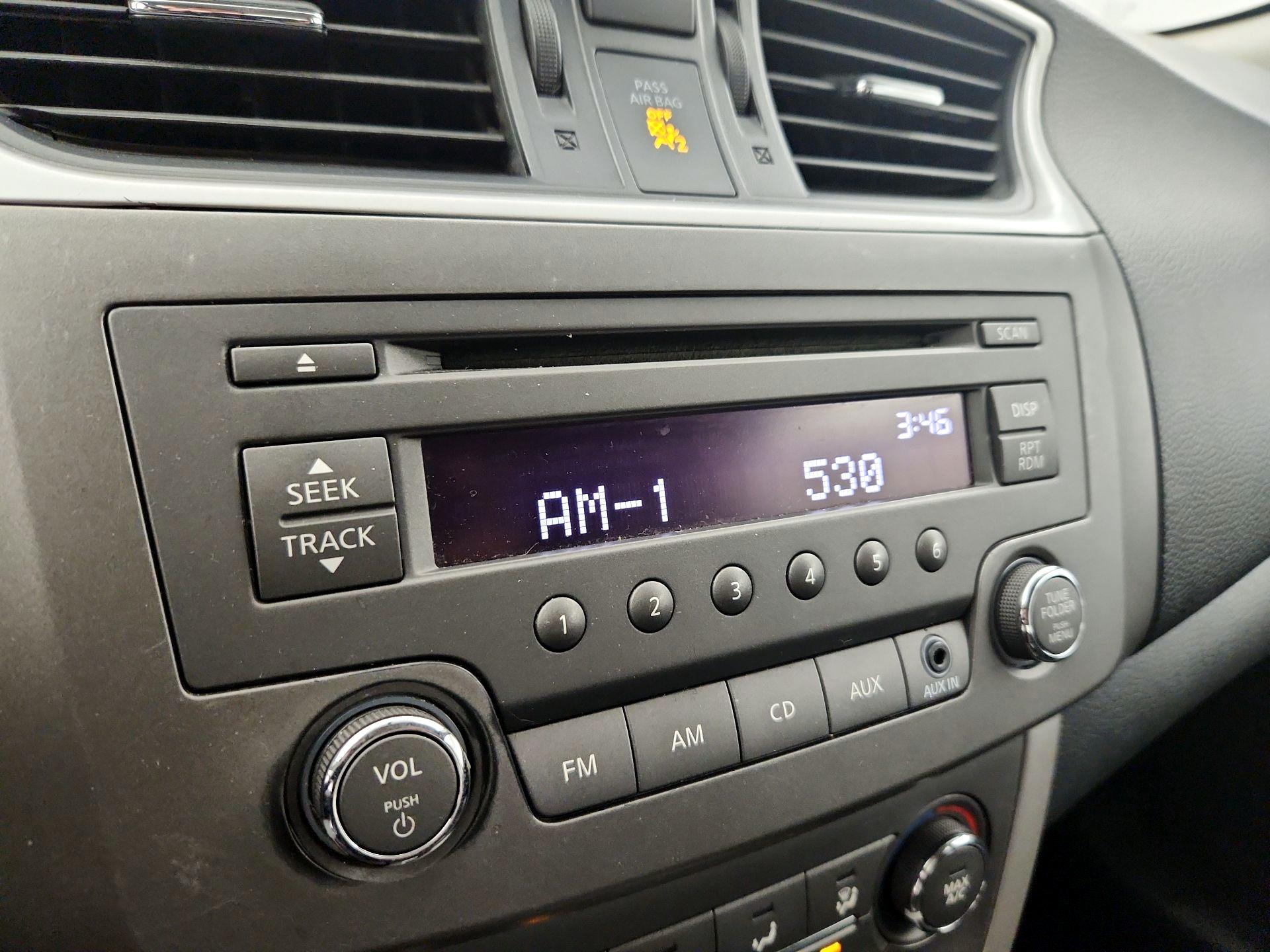 Thumbnail: 2014 Nissan Sentra - 14