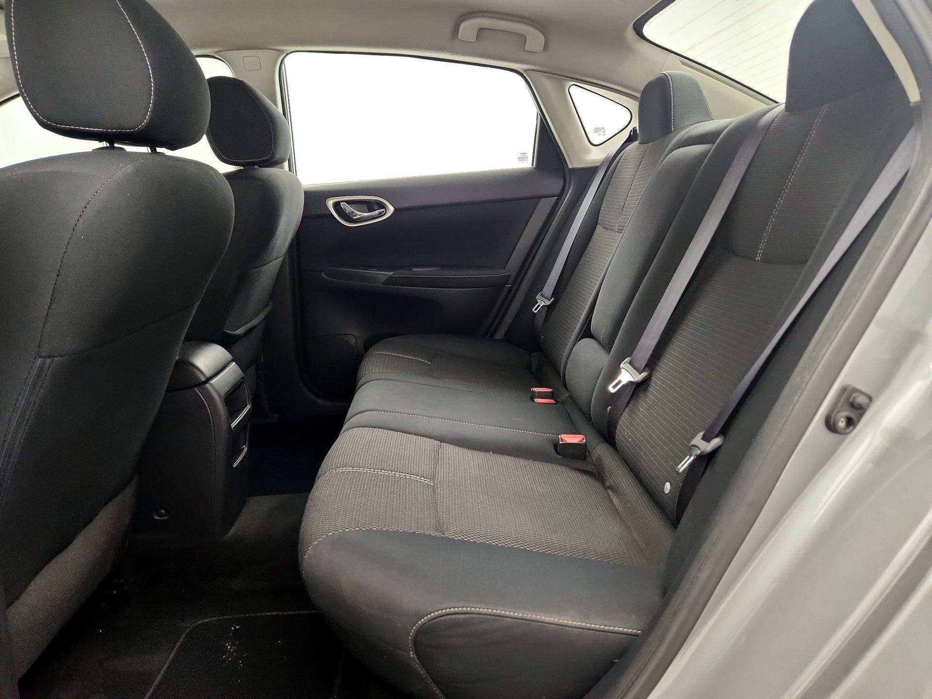 Thumbnail: 2014 Nissan Sentra - 17
