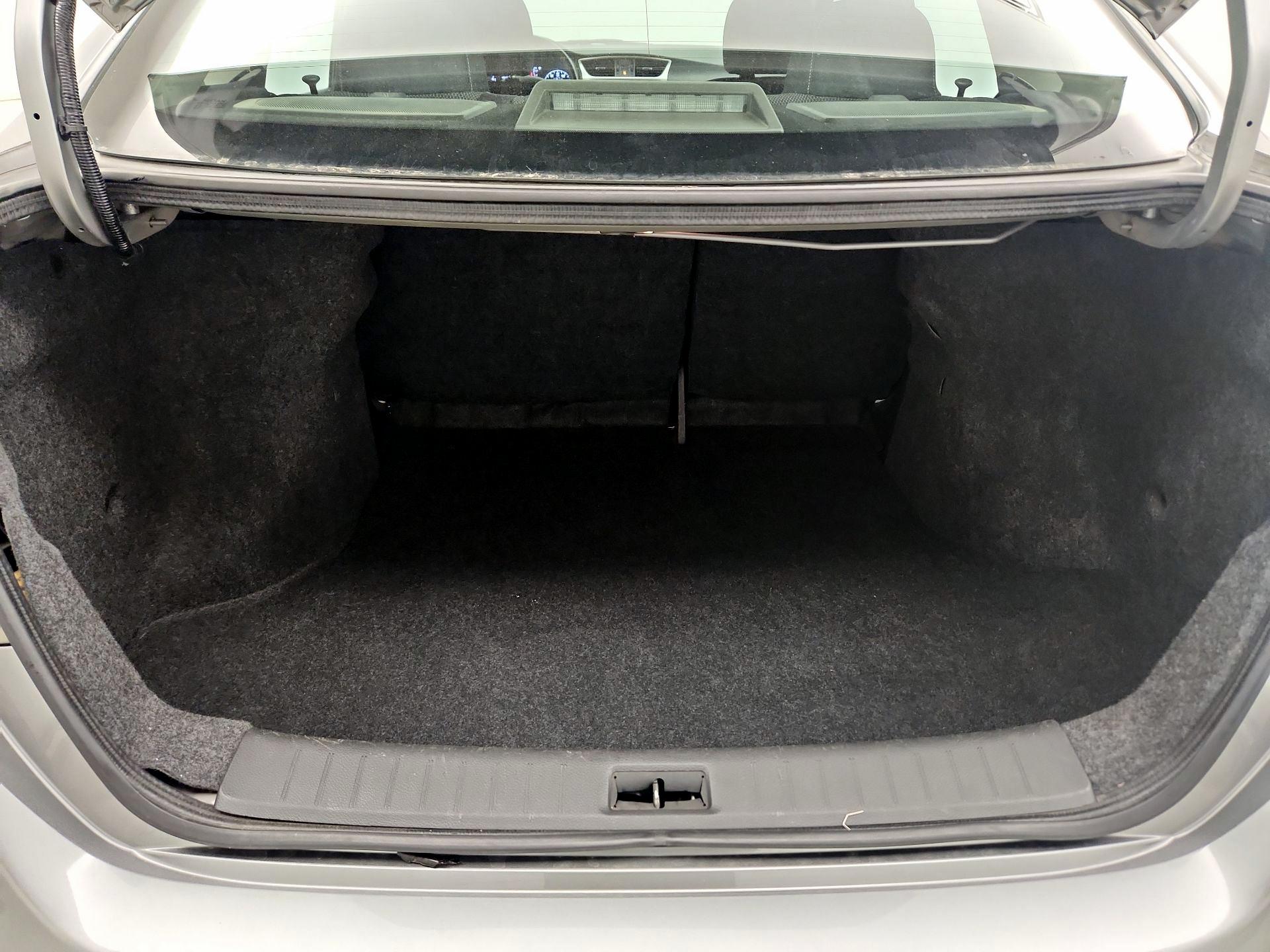 Thumbnail: 2014 Nissan Sentra - 18