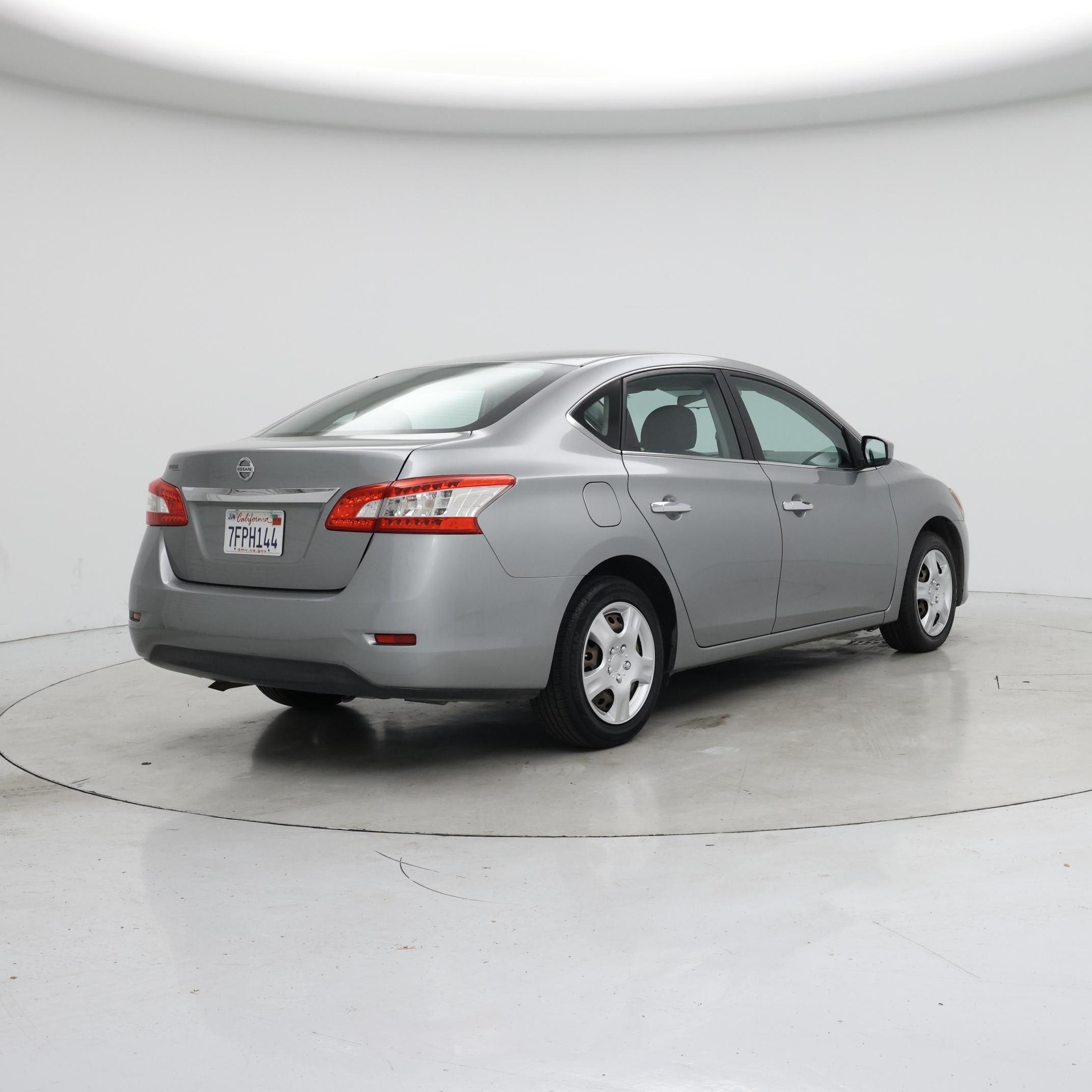 Thumbnail: 2014 Nissan Sentra - 8