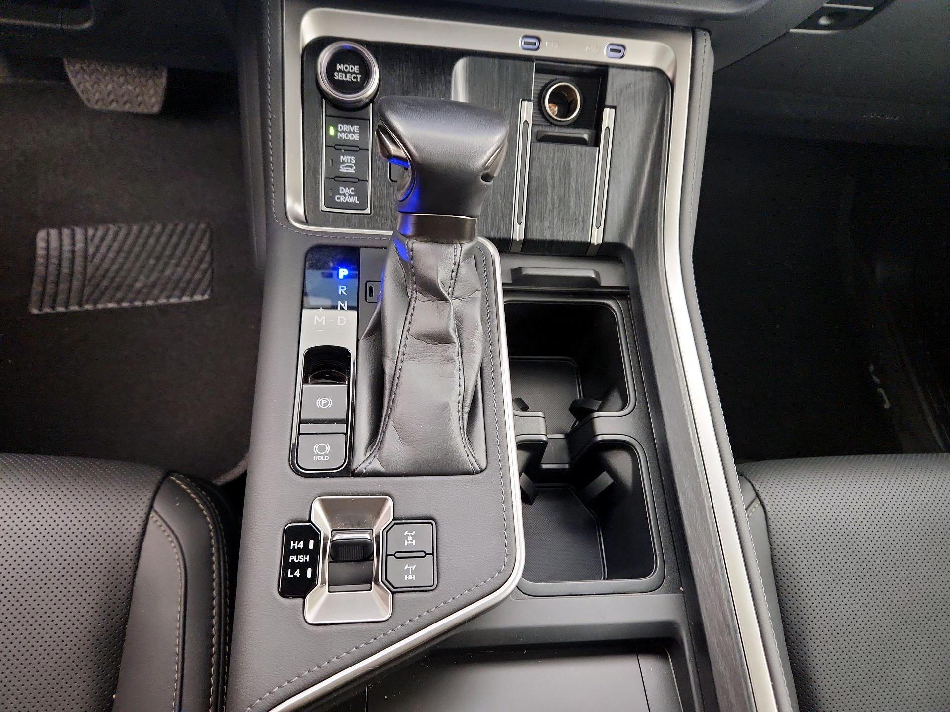 Thumbnail: 2024 Lexus GX - 17