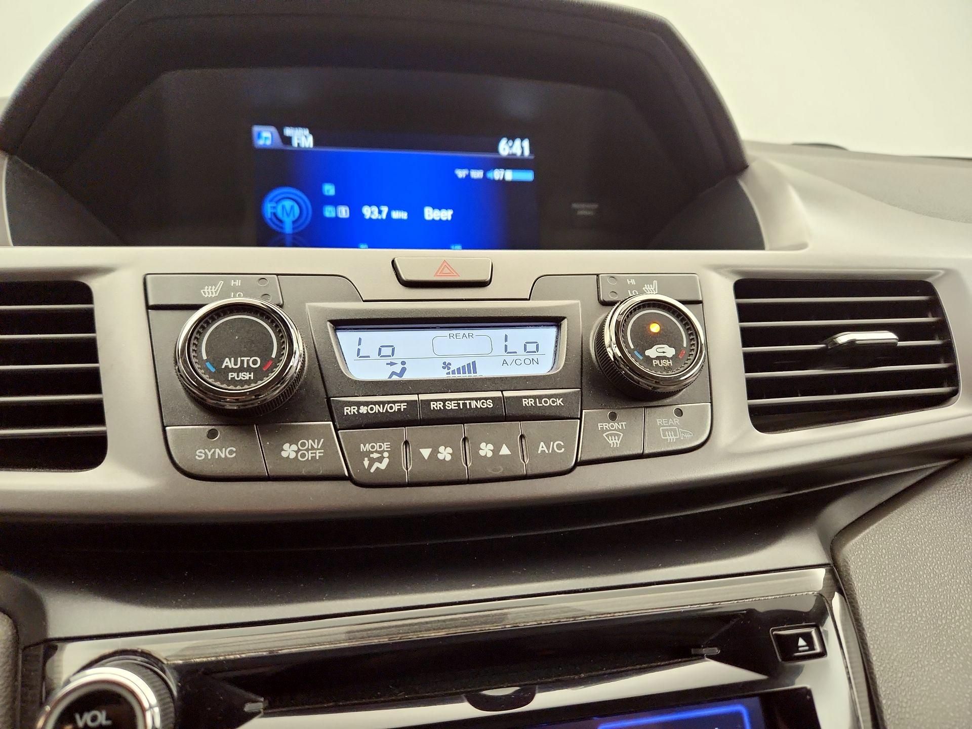Thumbnail: 2014 Honda Odyssey - 16