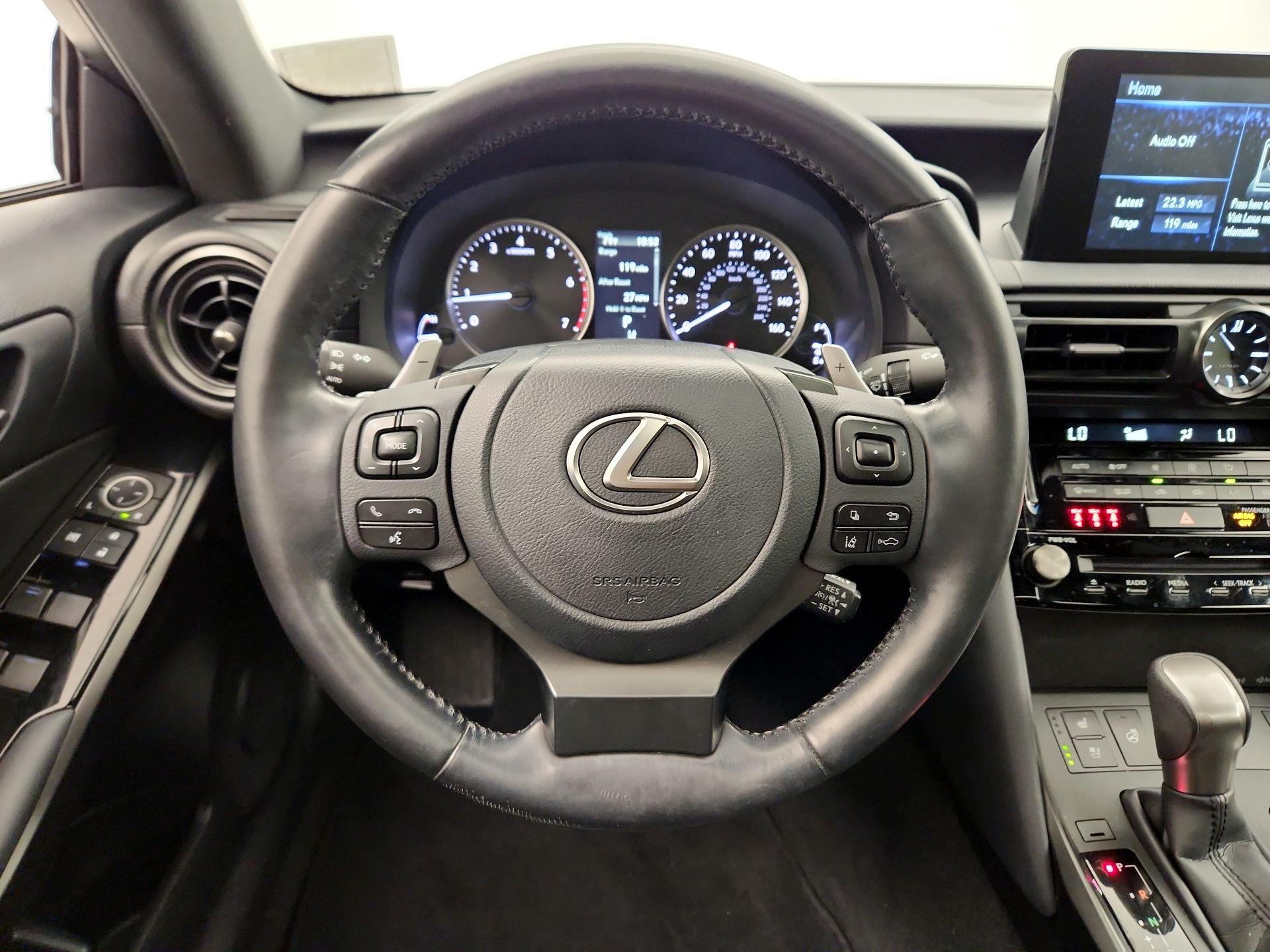 Thumbnail: 2023 Lexus IS - 10