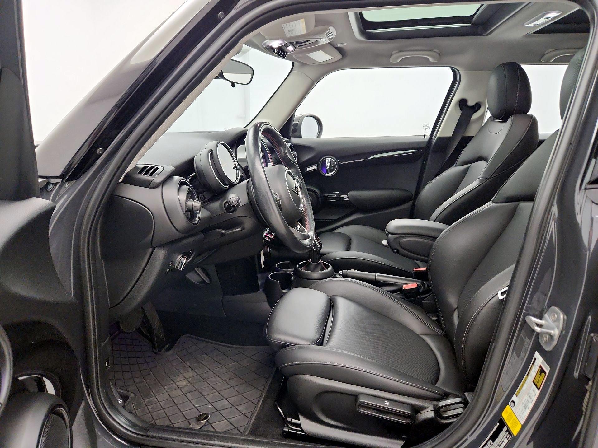 Thumbnail: 2020 MINI Cooper Hardtop - 11