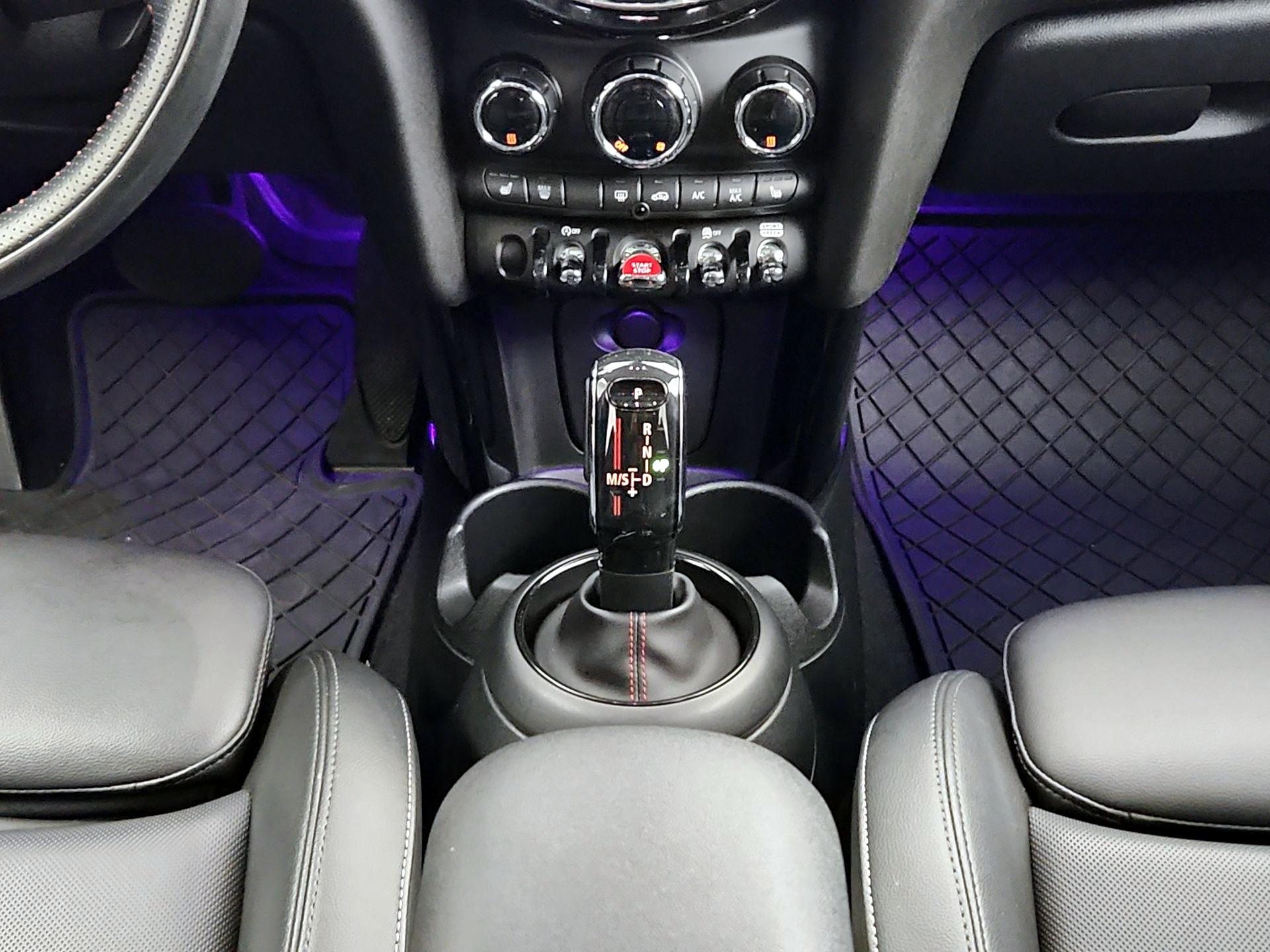 Thumbnail: 2020 MINI Cooper Hardtop - 18