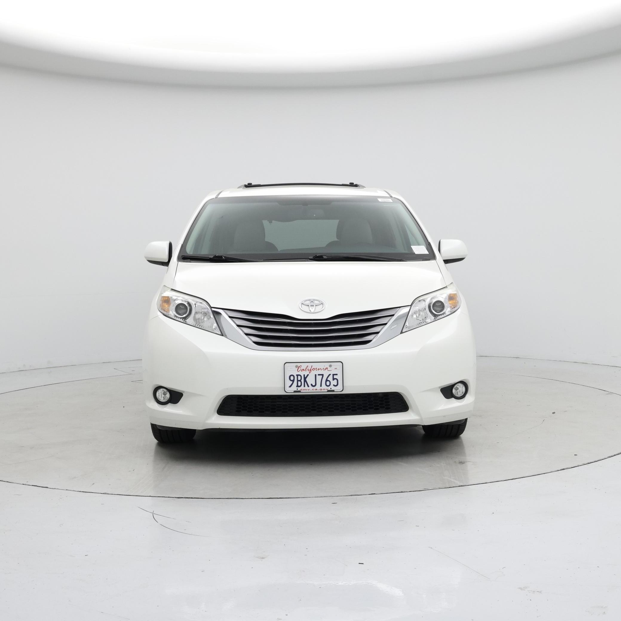 Thumbnail: 2017 Toyota Sienna - 5