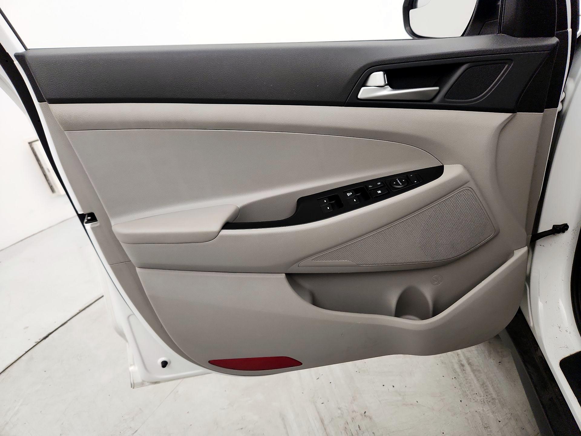 Thumbnail: 2021 Hyundai Tucson - 12