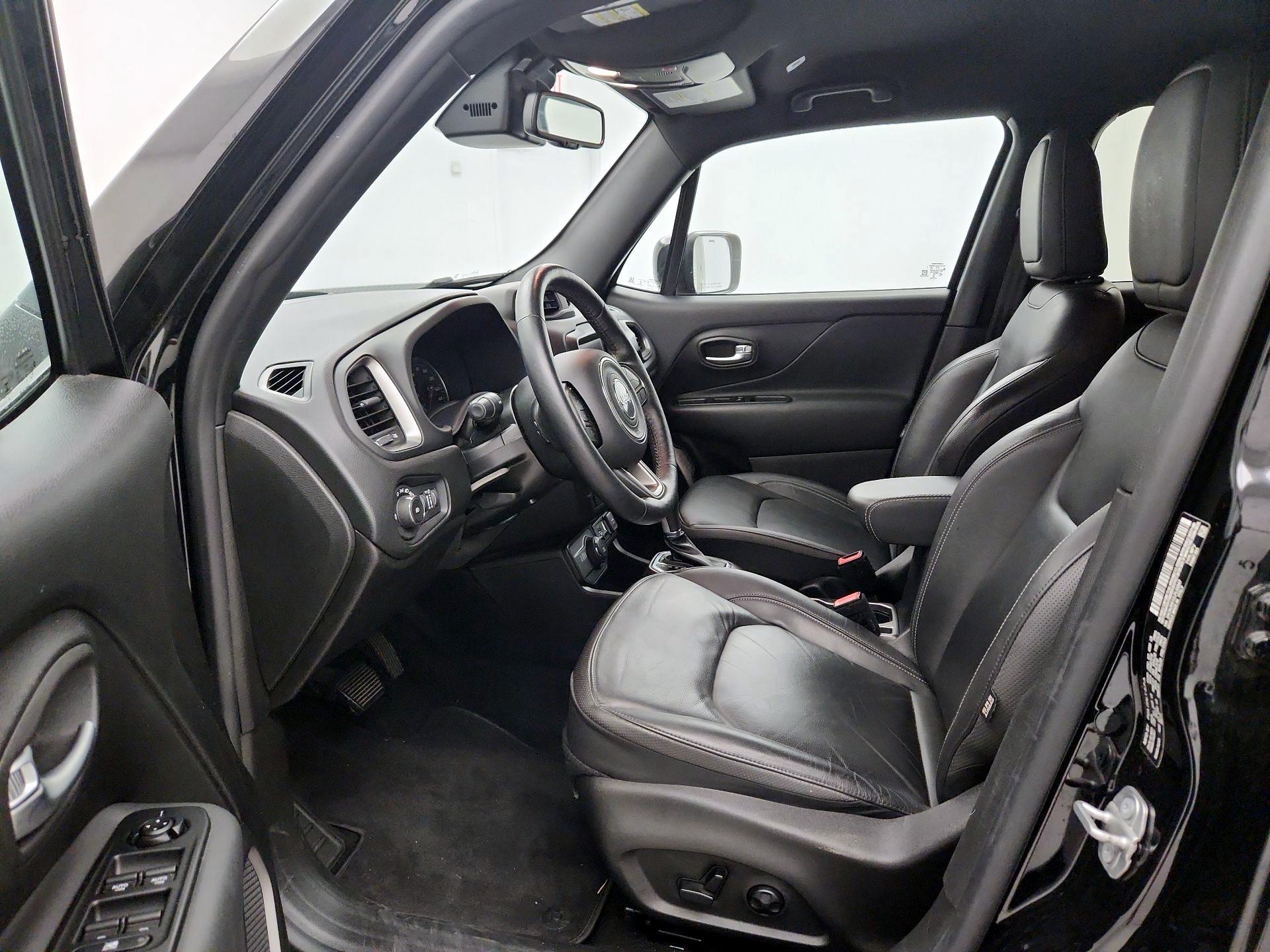 Thumbnail: 2020 Jeep Renegade - 11