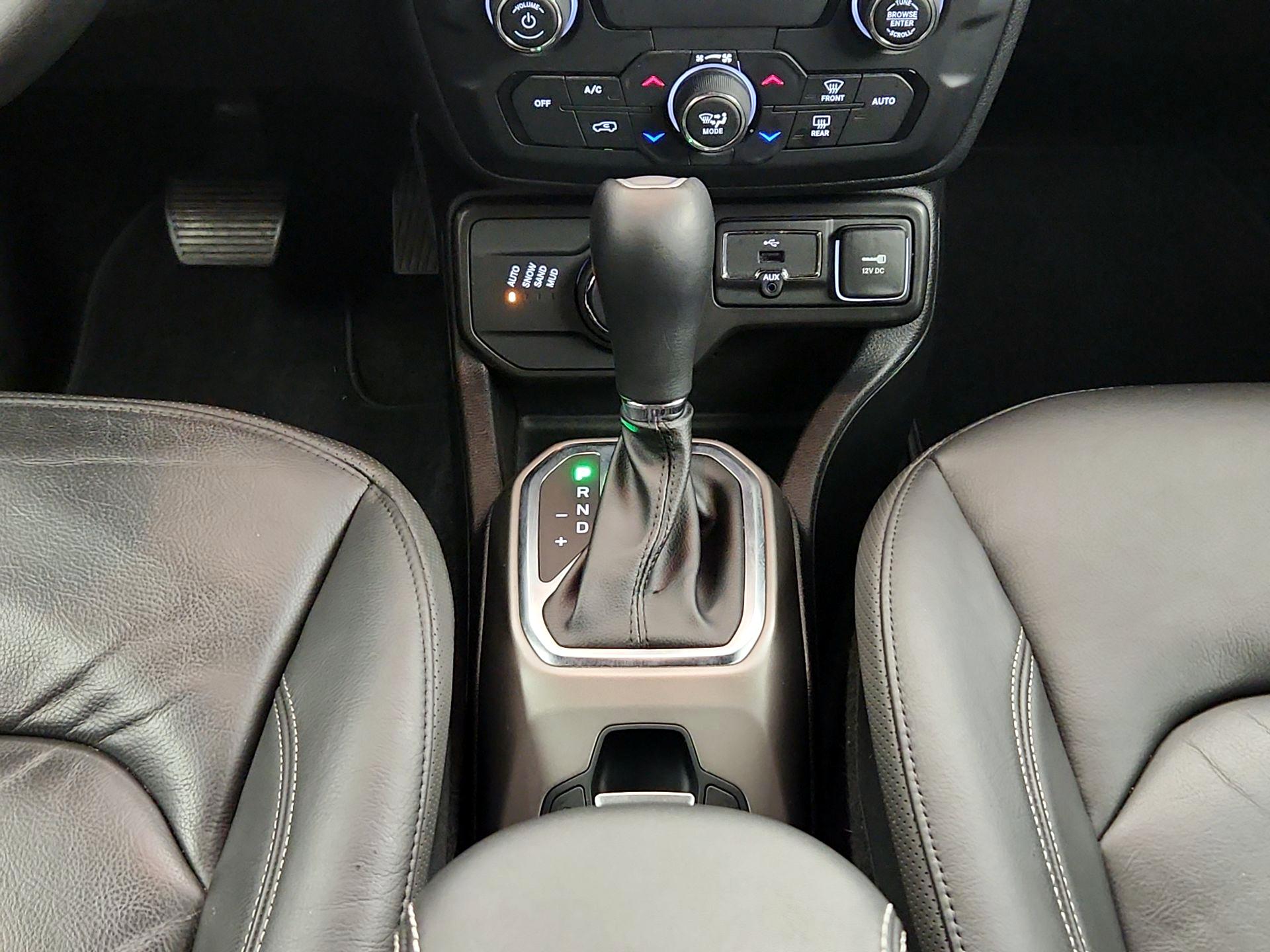 Thumbnail: 2020 Jeep Renegade - 18