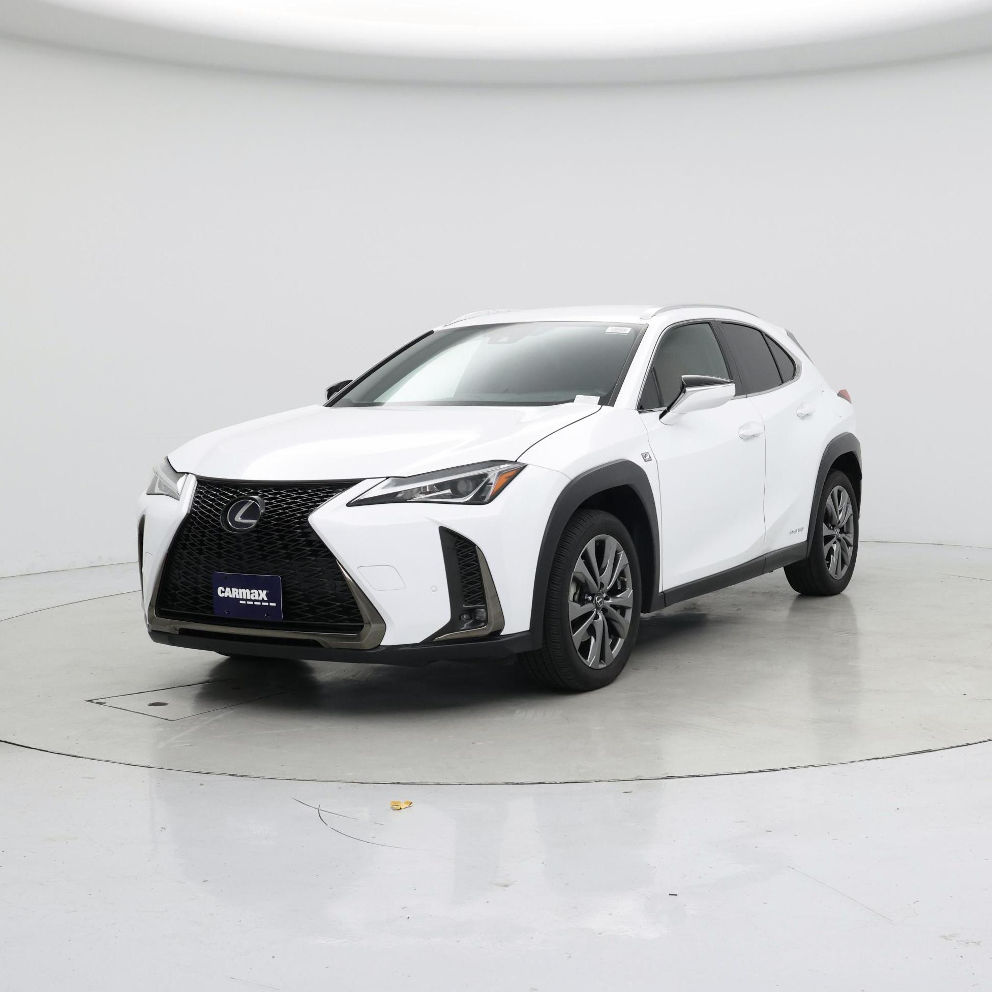 Thumbnail: 2021 Lexus UX - 4