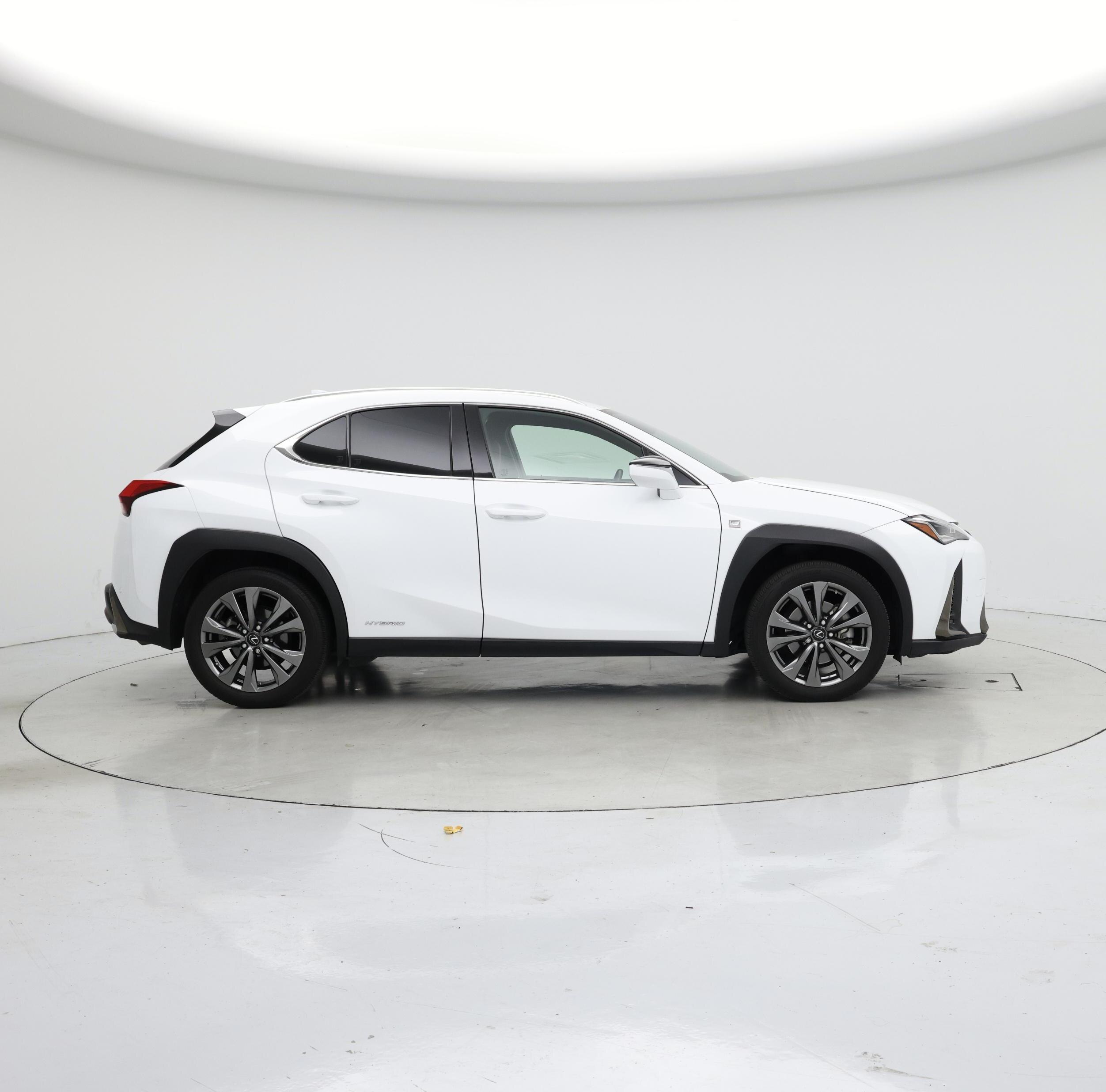 Thumbnail: 2021 Lexus UX - 7