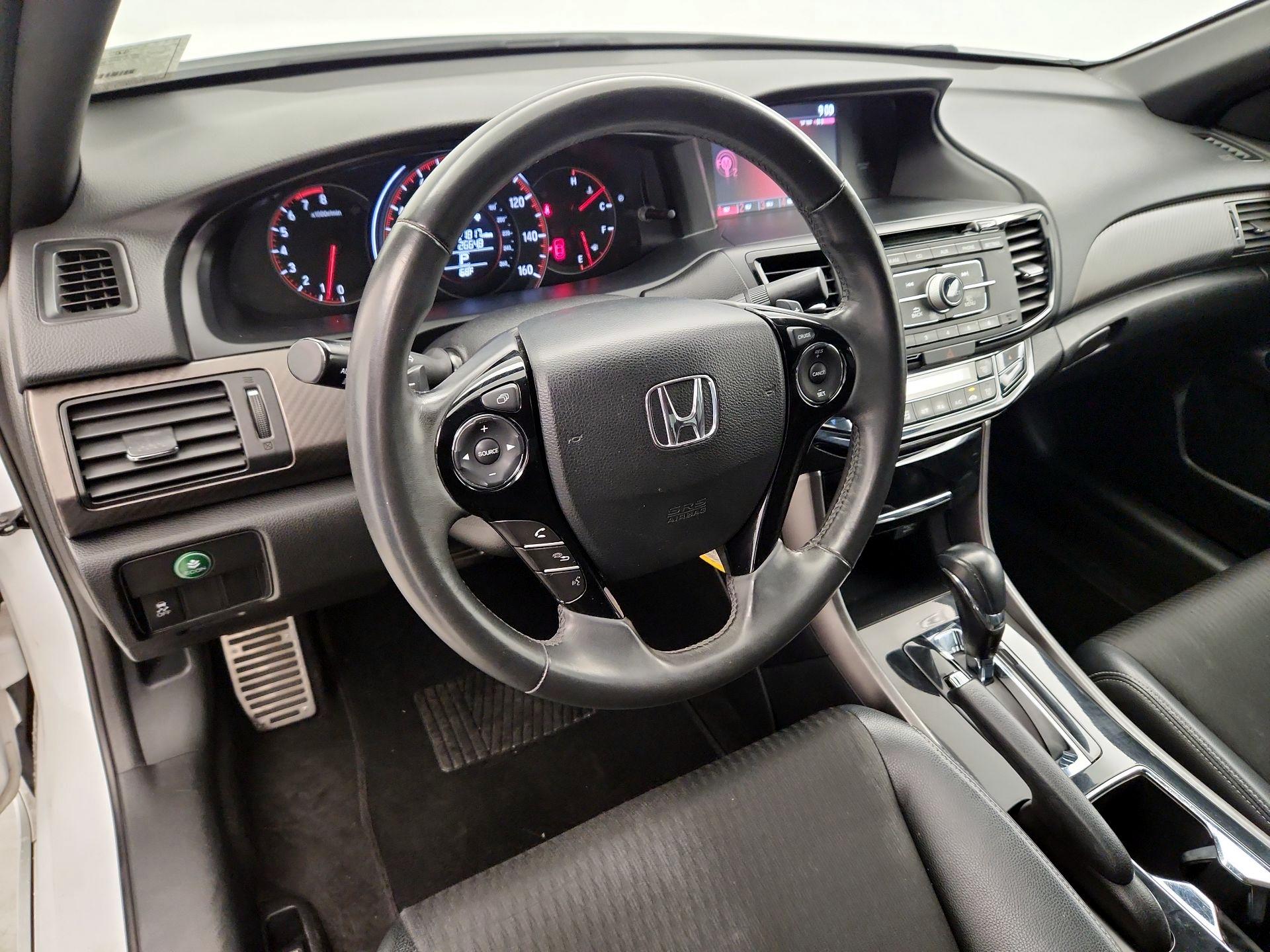 Thumbnail: 2016 Honda Accord - 9