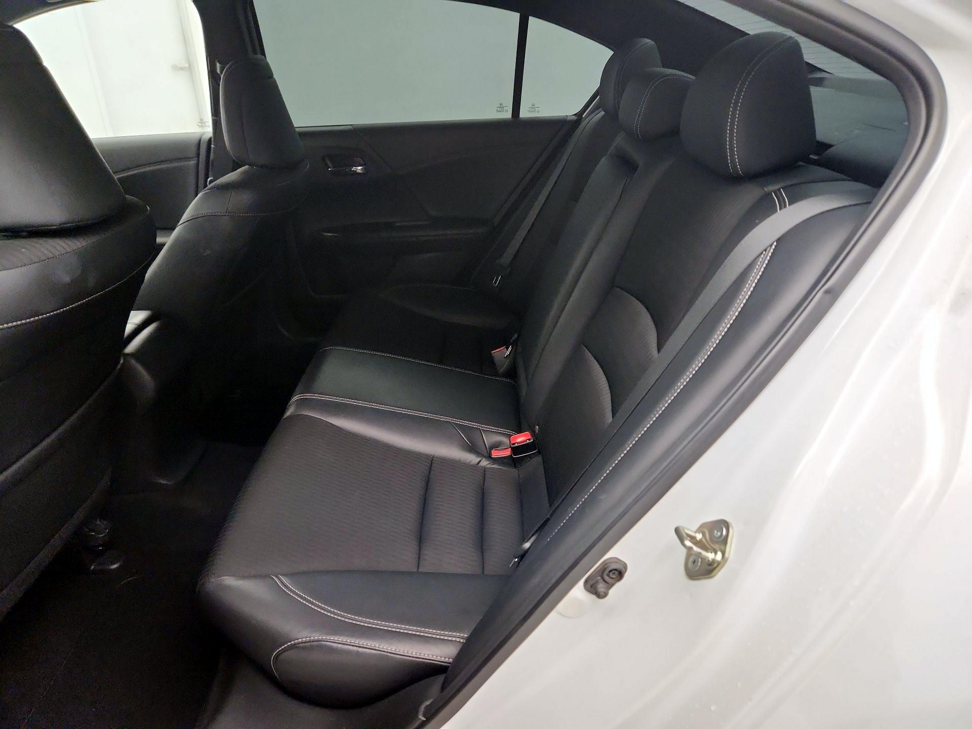 Thumbnail: 2016 Honda Accord - 18