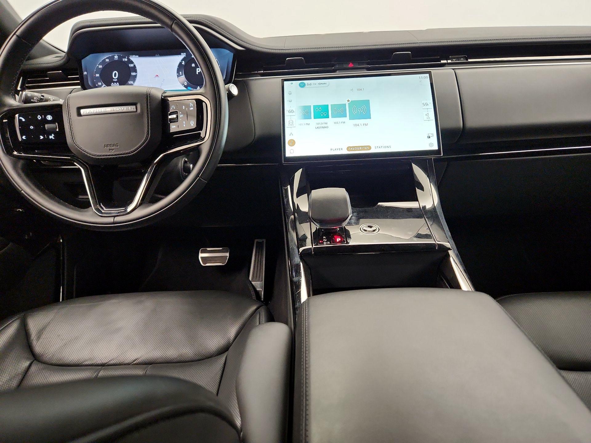 Thumbnail: 2025 Land Rover Range Rover Sport - 9