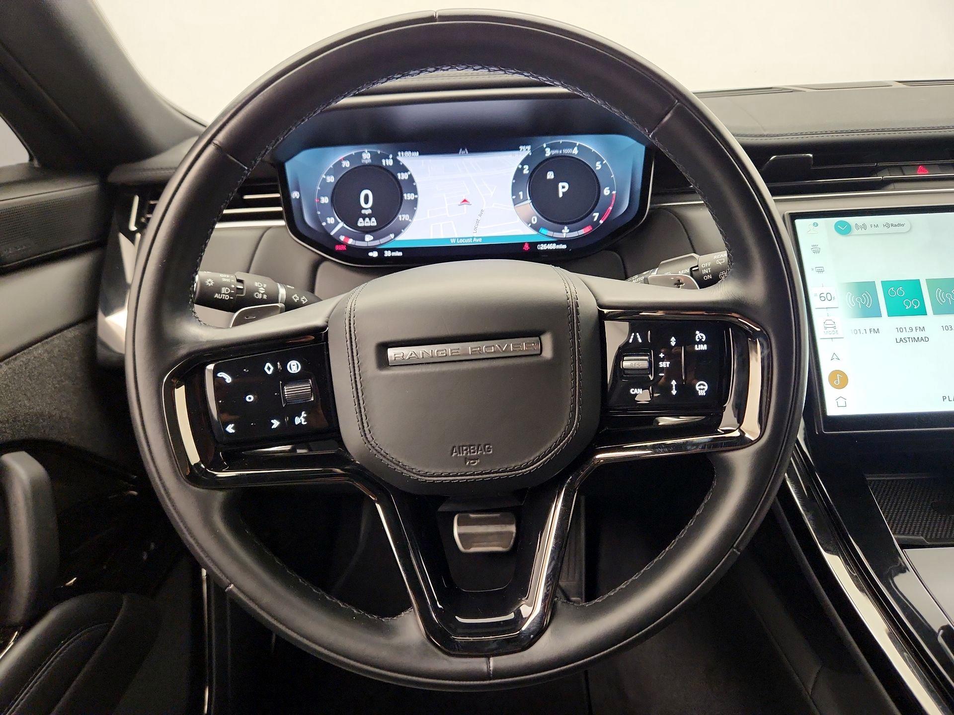 Thumbnail: 2025 Land Rover Range Rover Sport - 10