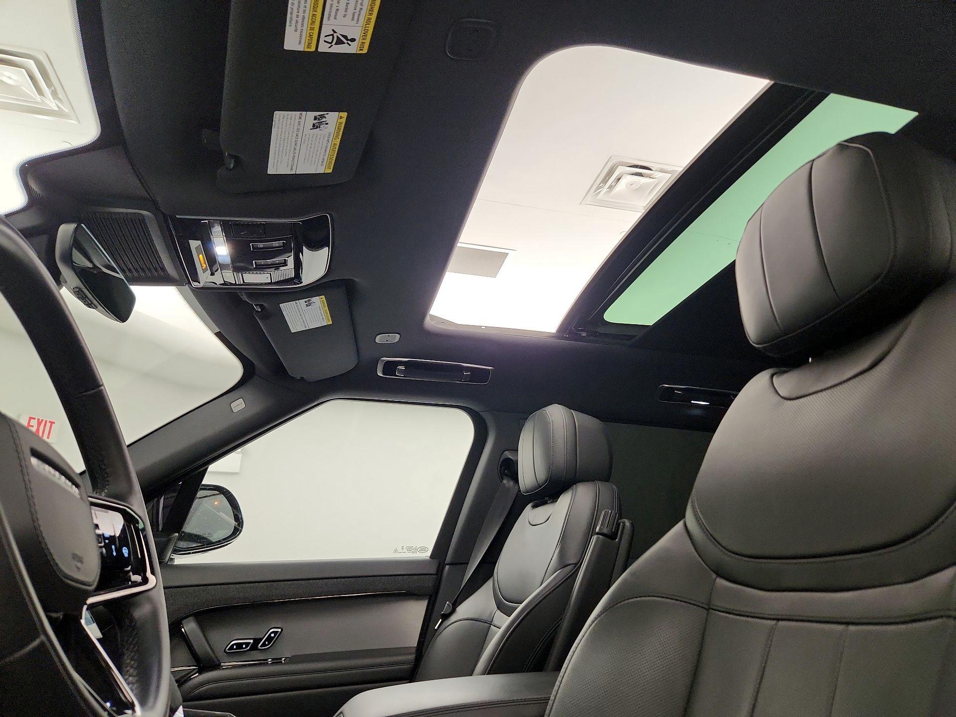 Thumbnail: 2025 Land Rover Range Rover Sport - 20