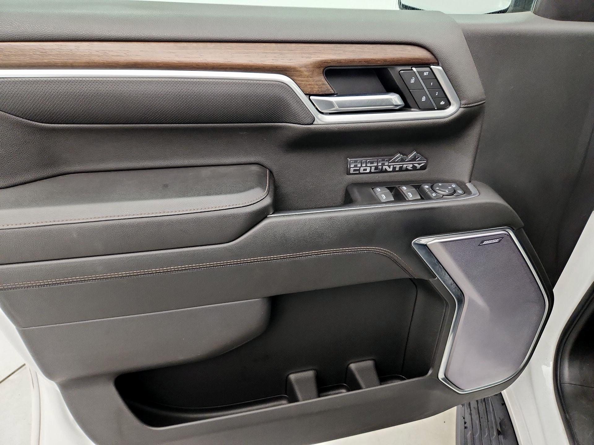 Thumbnail: 2022 Chevrolet Silverado 1500 - 12