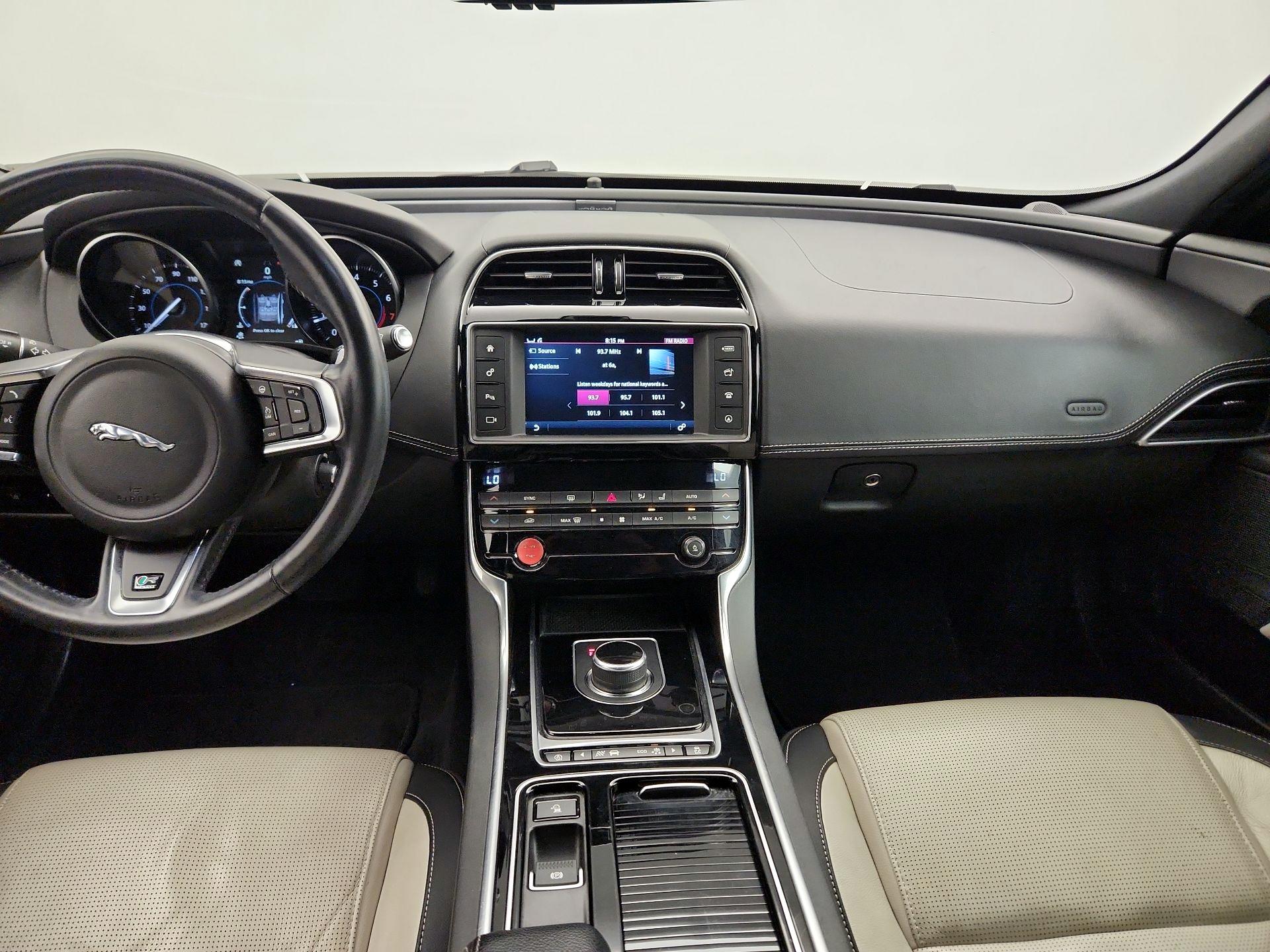 Thumbnail: 2018 Jaguar XE - 9