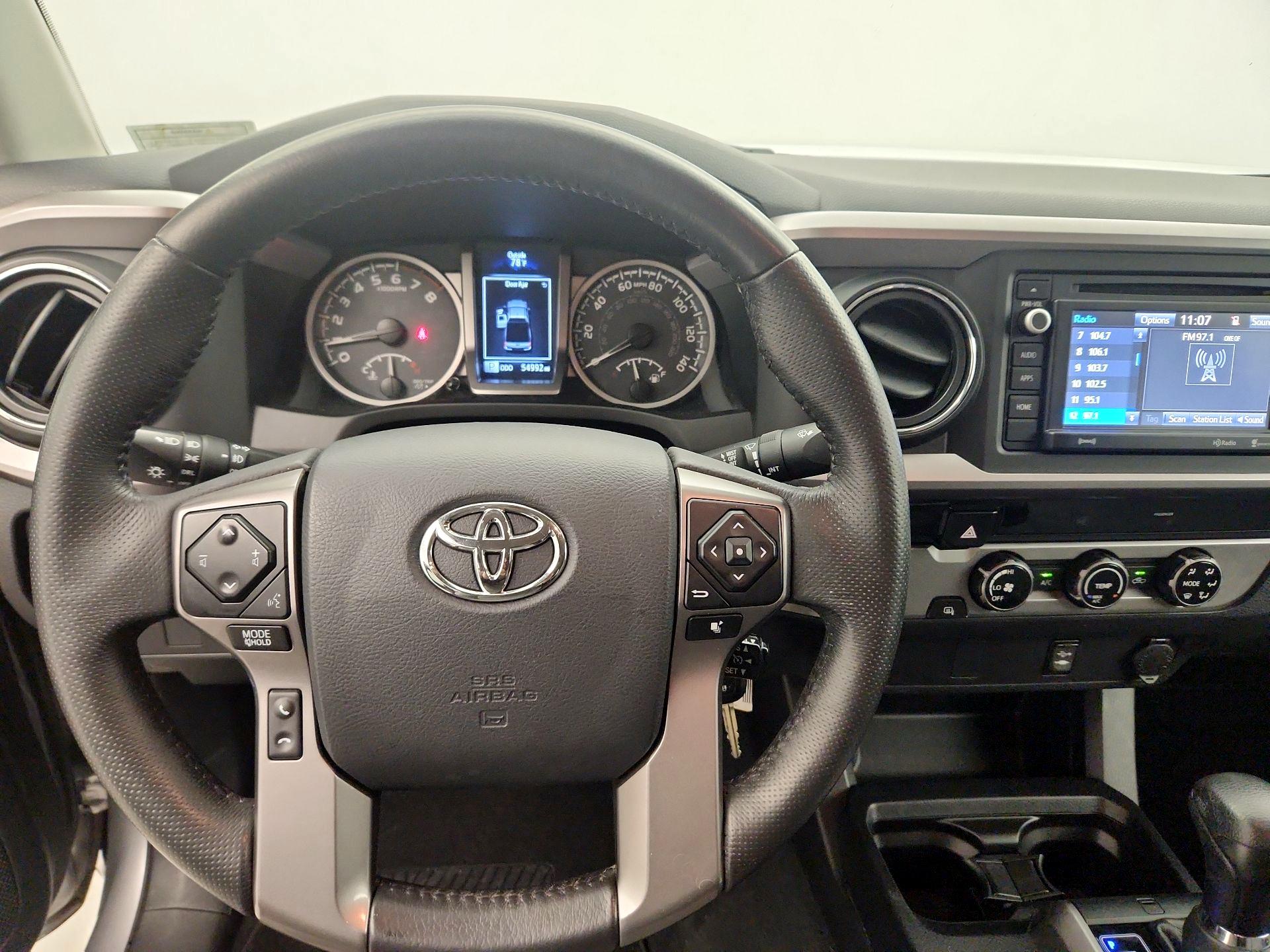 Thumbnail: 2017 Toyota Tacoma - 10