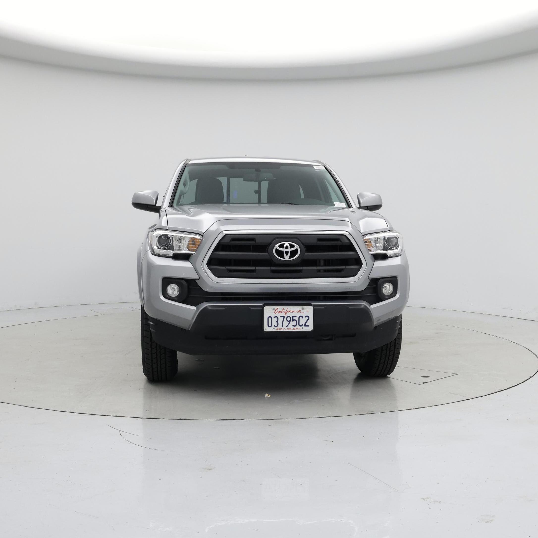 Thumbnail: 2017 Toyota Tacoma - 5