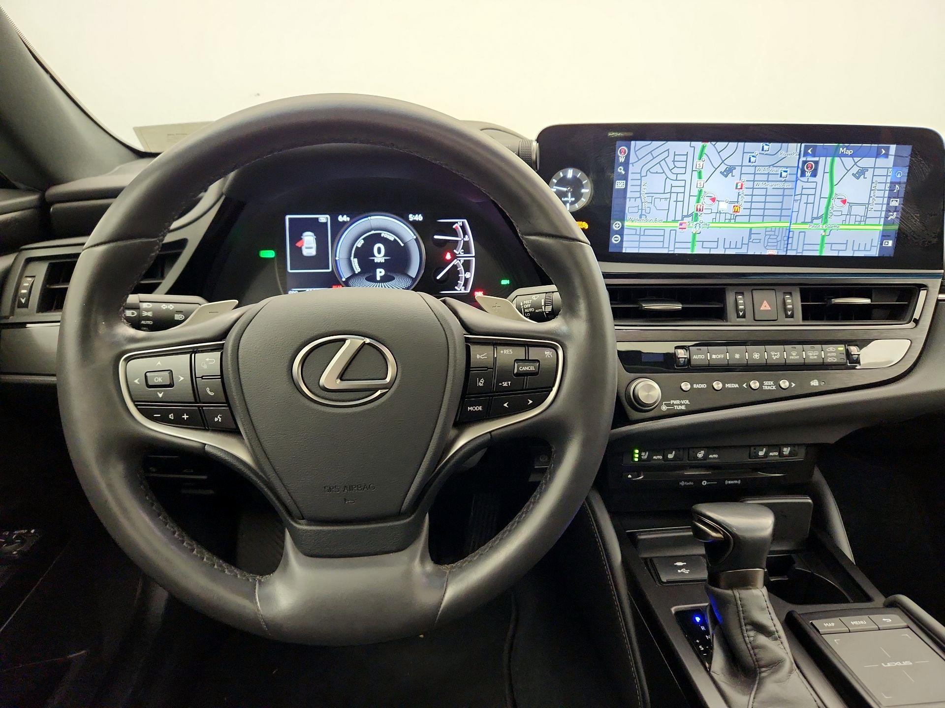 Thumbnail: 2022 Lexus ES - 10