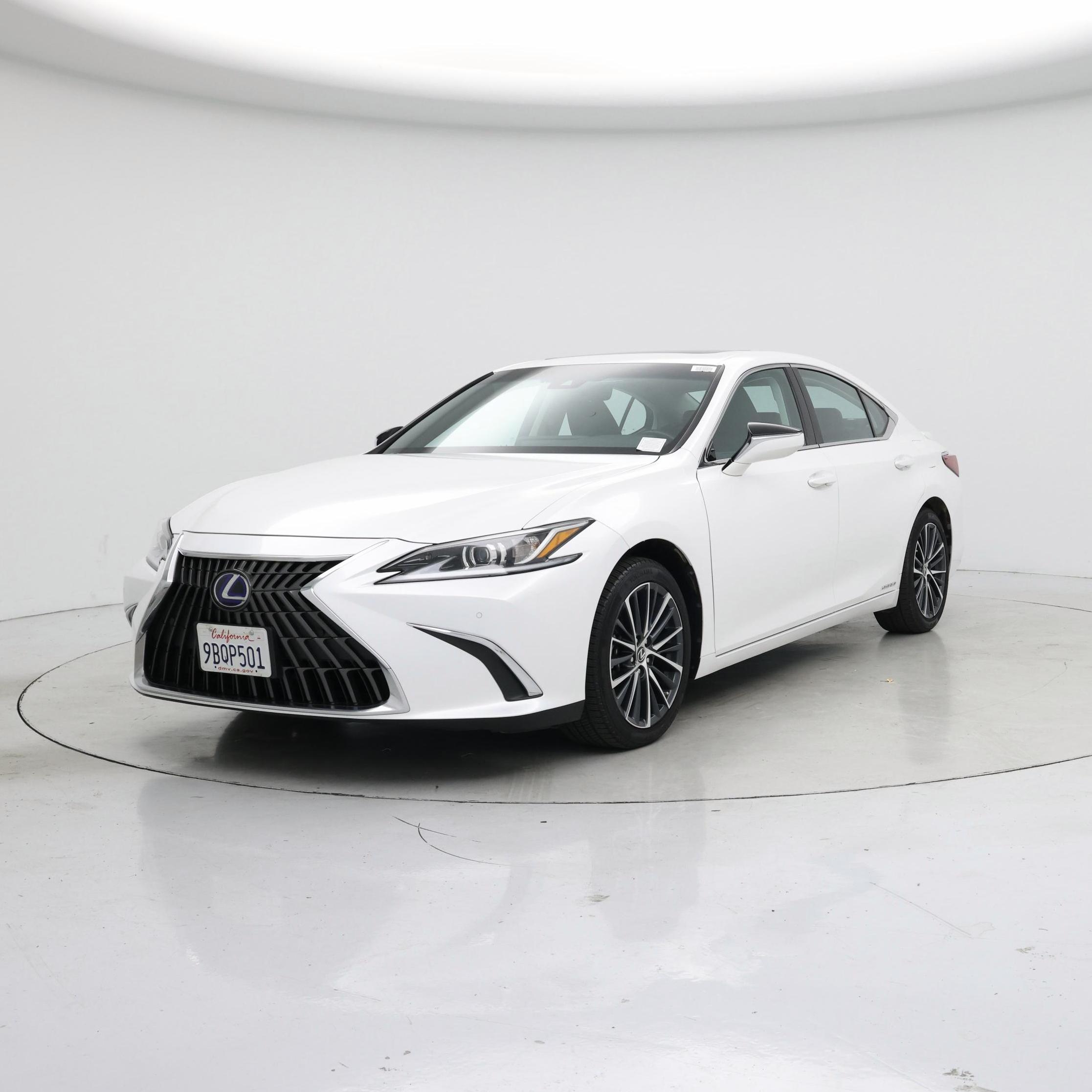 Thumbnail: 2022 Lexus ES - 4