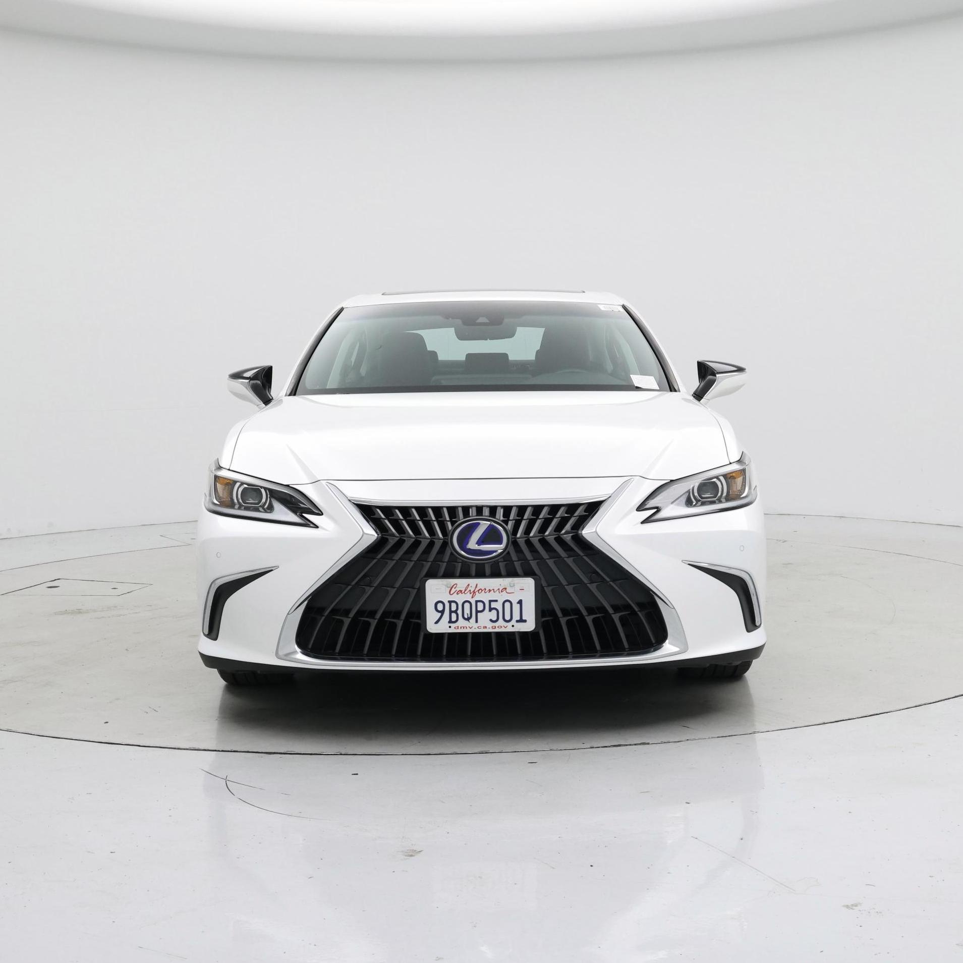Thumbnail: 2022 Lexus ES - 5