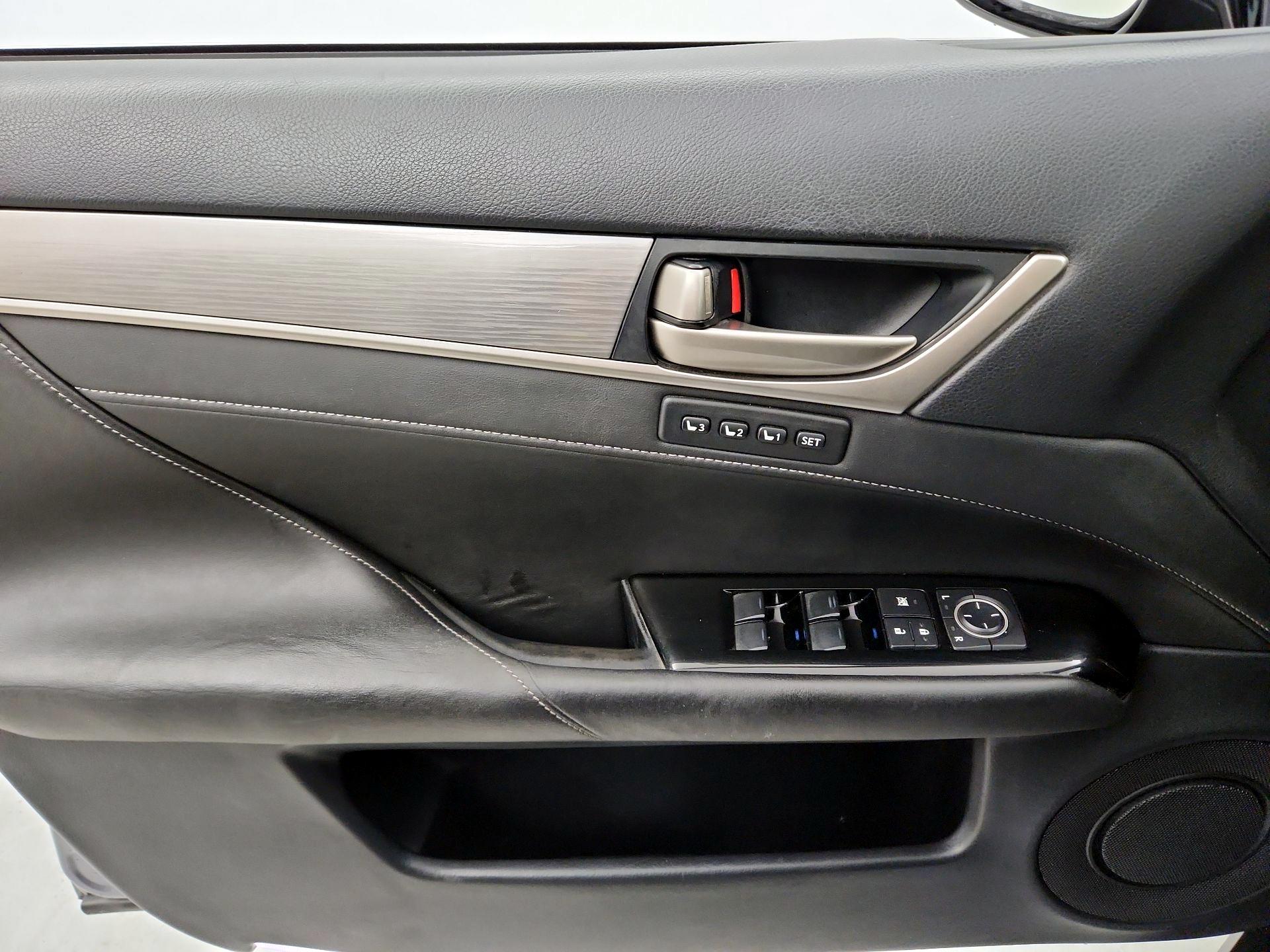 Thumbnail: 2015 Lexus GS - 12
