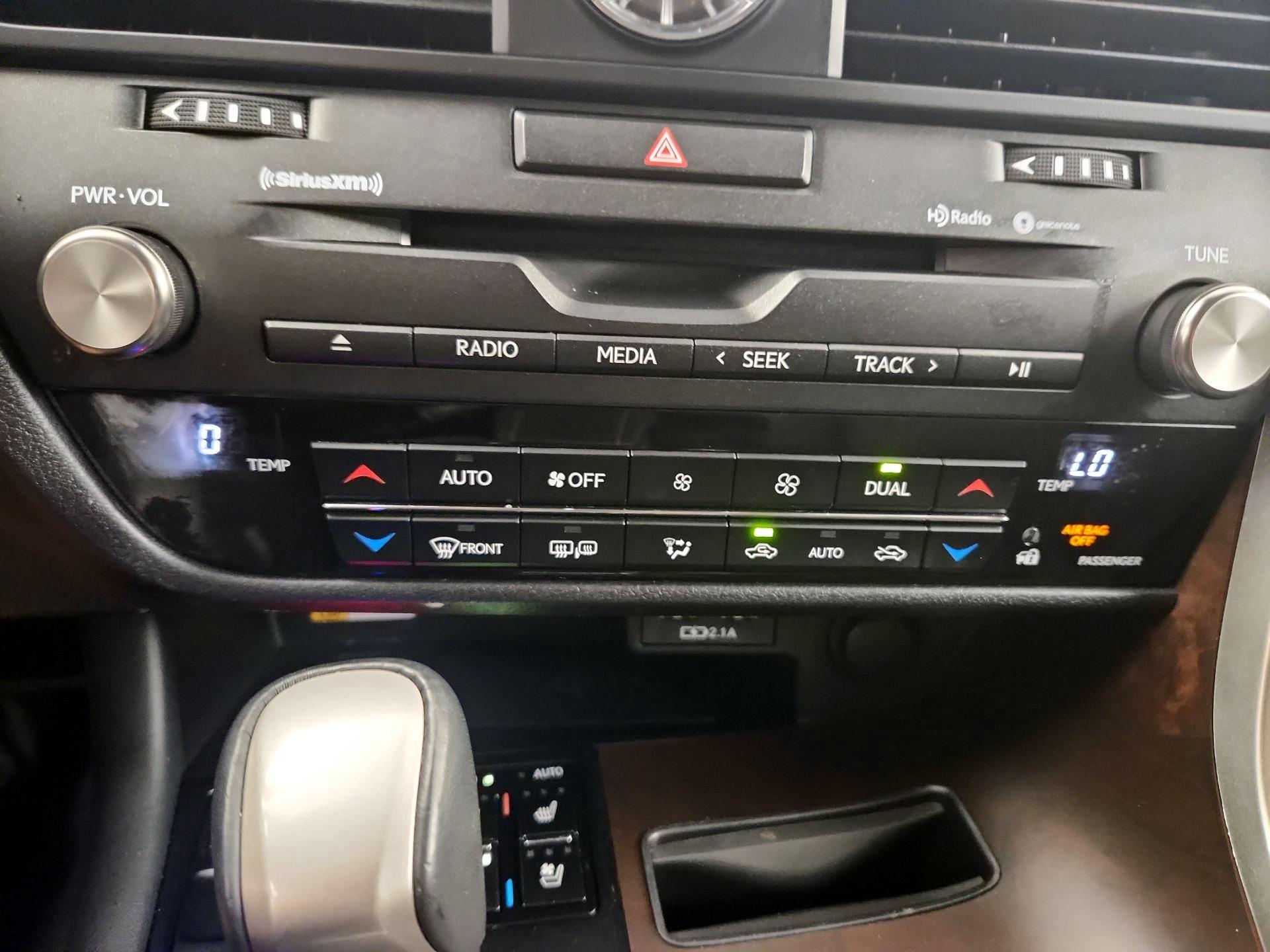 Thumbnail: 2022 Lexus RX - 16