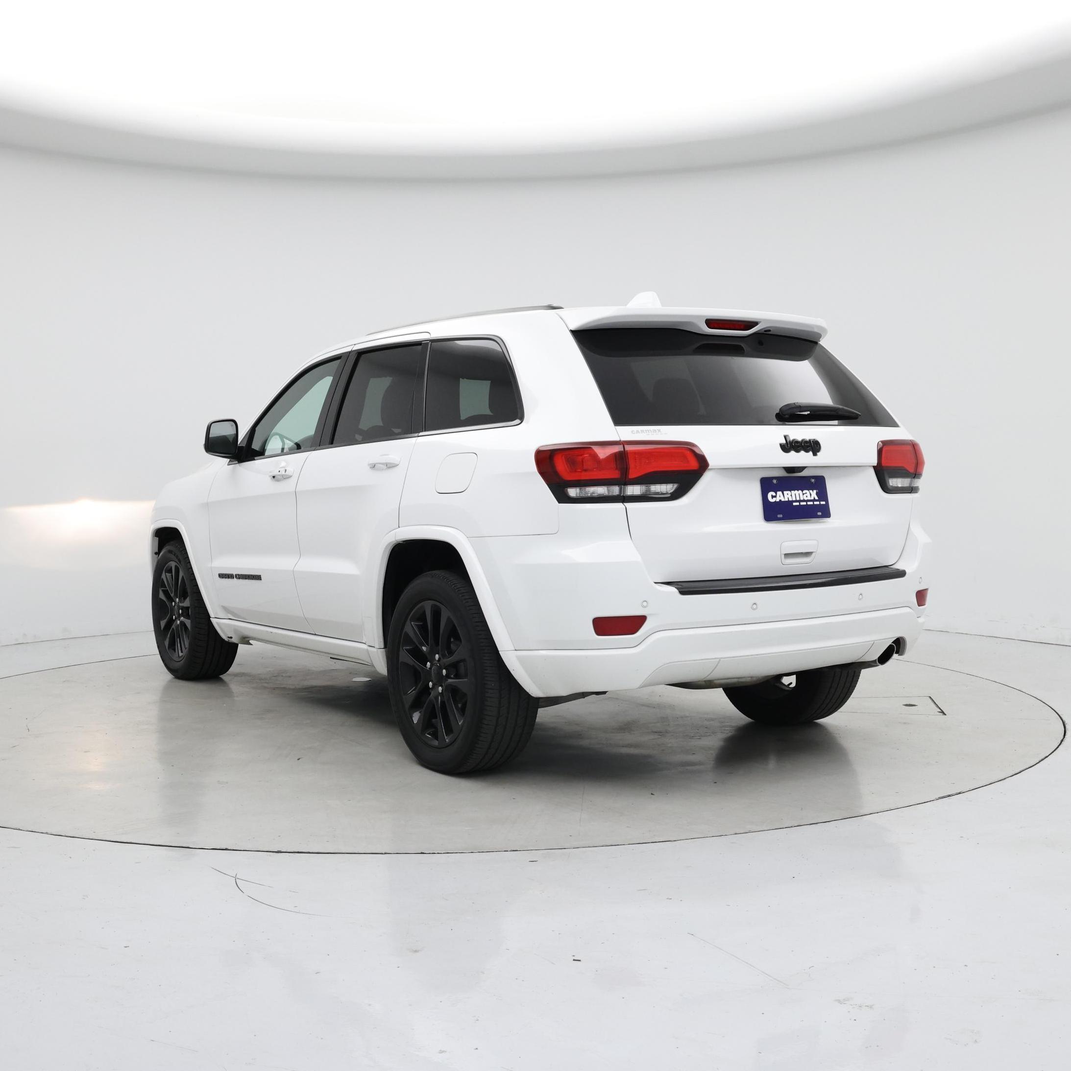 Thumbnail: 2018 Jeep Grand Cherokee - 2