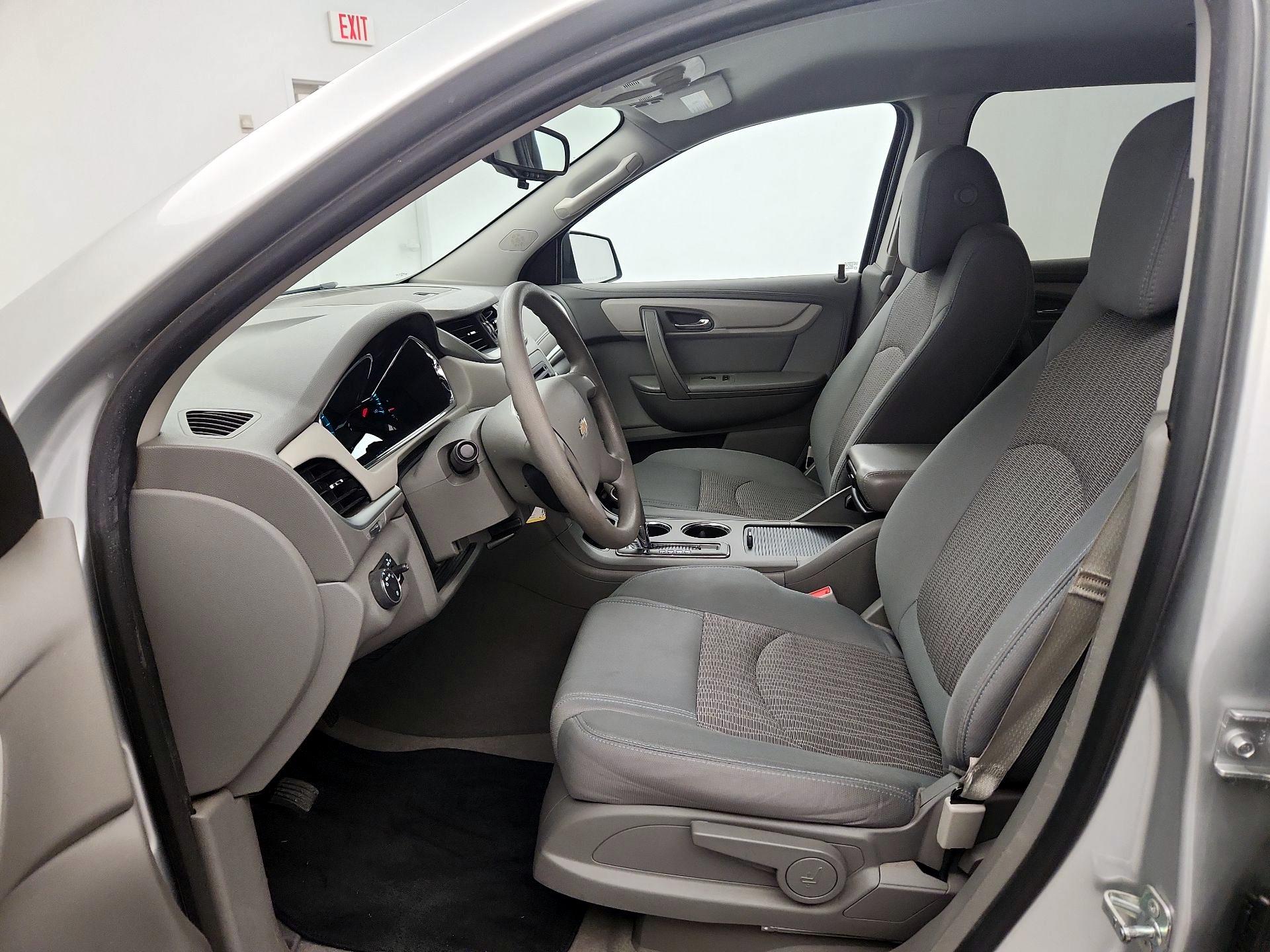 Thumbnail: 2016 Chevrolet Traverse - 11