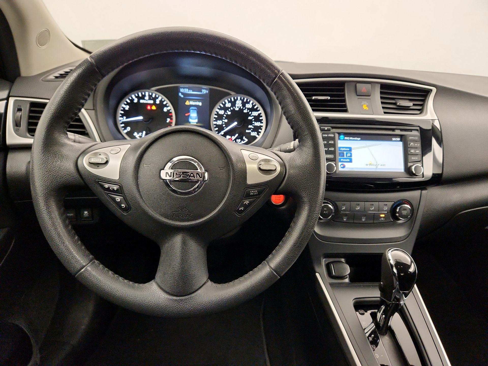 Thumbnail: 2017 Nissan Sentra - 10