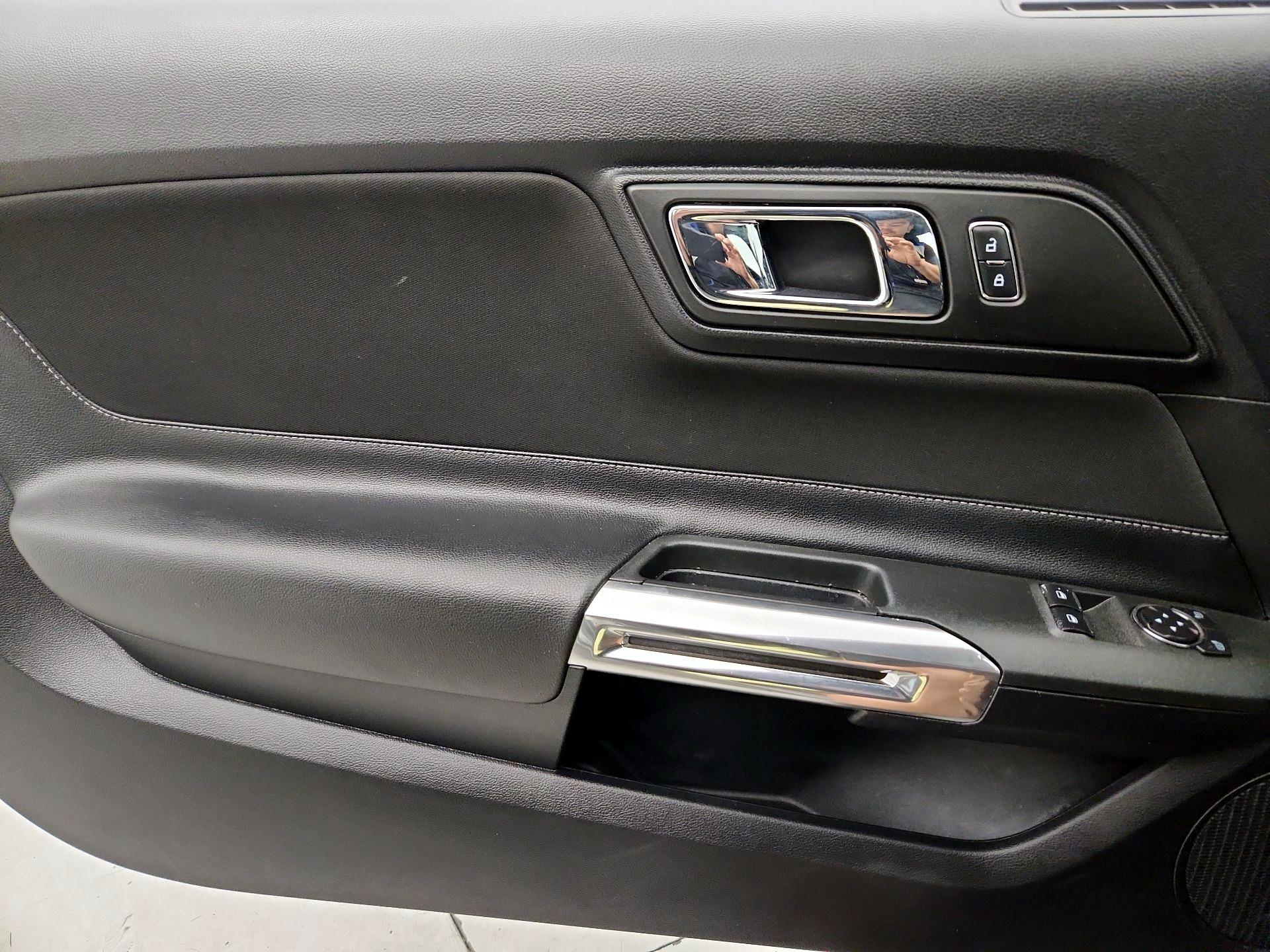 Thumbnail: 2016 Ford Mustang - 12