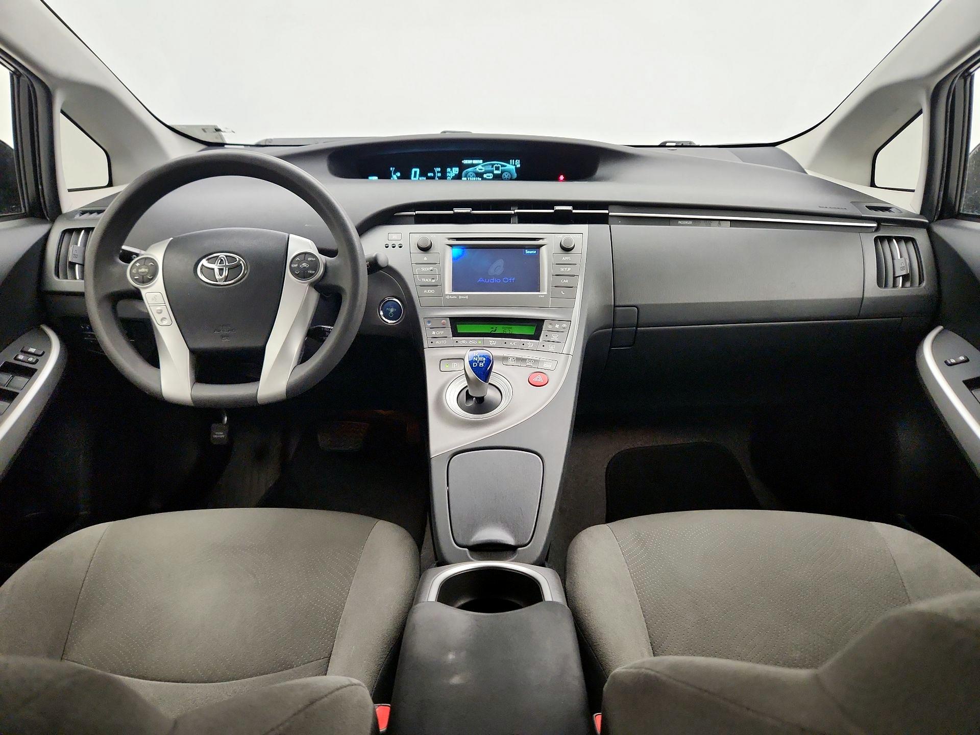 Thumbnail: 2014 Toyota Prius - 9
